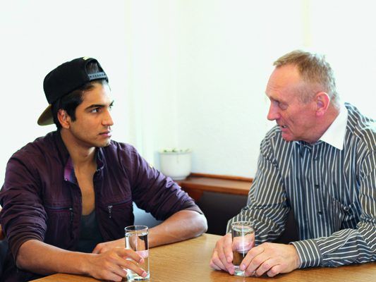 Peter Ammann ist für Nouman aus Afghanistan als Mentor ein wichtiger Wegbegleiter.