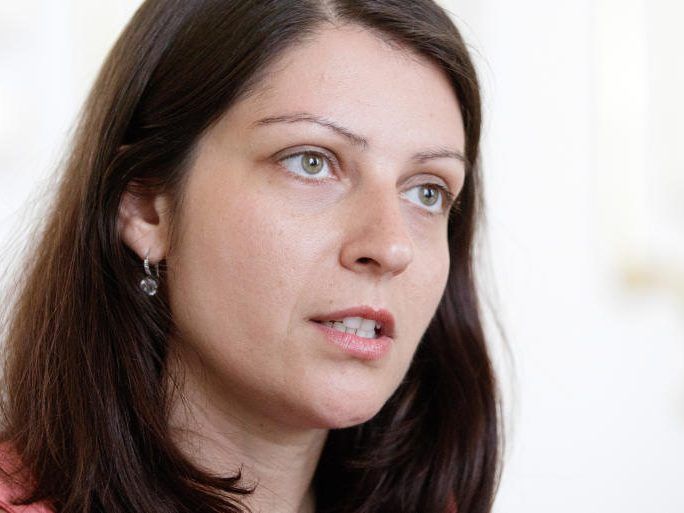 Staatssekretärin Muna Duzdar präsentiert Ergebnisse Staatssekretärin Muna Duzdar präsentiert Ergebnisse