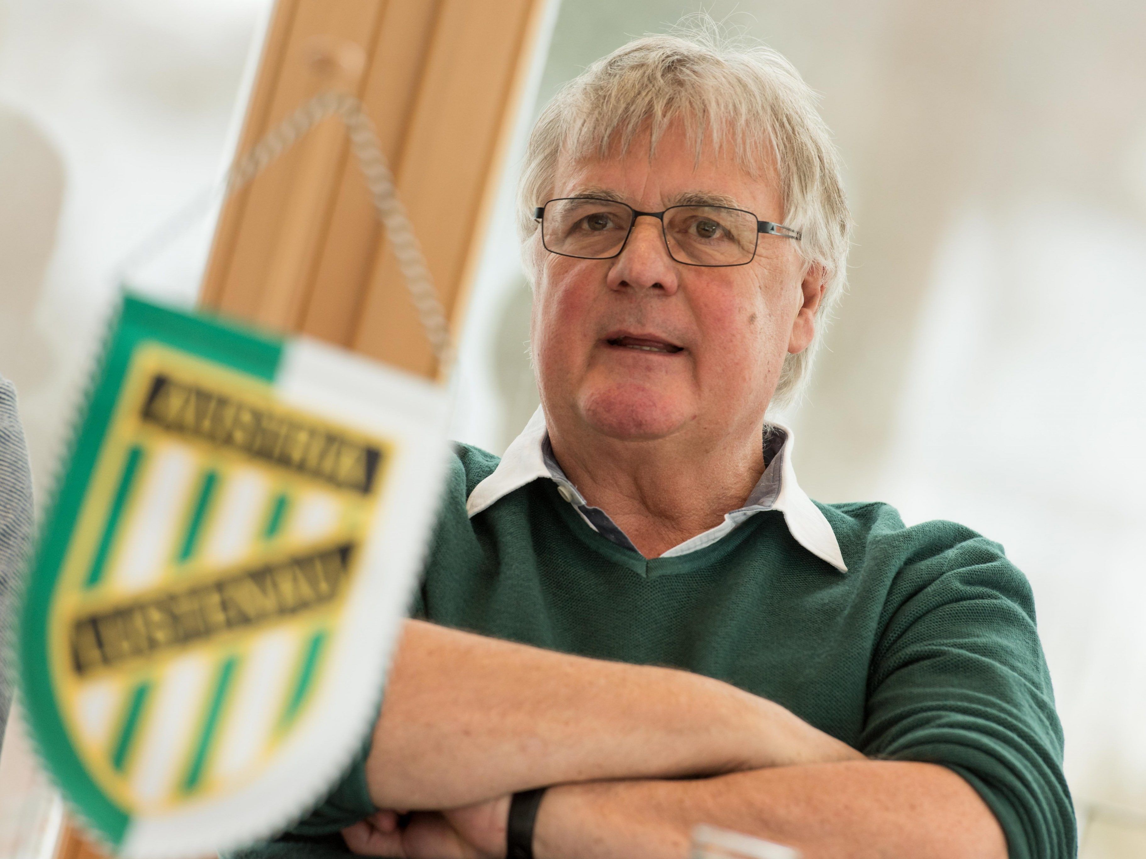 Nagel wünscht sich ein geschlossenes Stadion. Nagel wünscht sich ein geschlossenes Stadion.