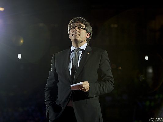 Puigdemont hat Rückendeckung aus ganz Katalonien Puigdemont hat Rückendeckung aus ganz Katalonien