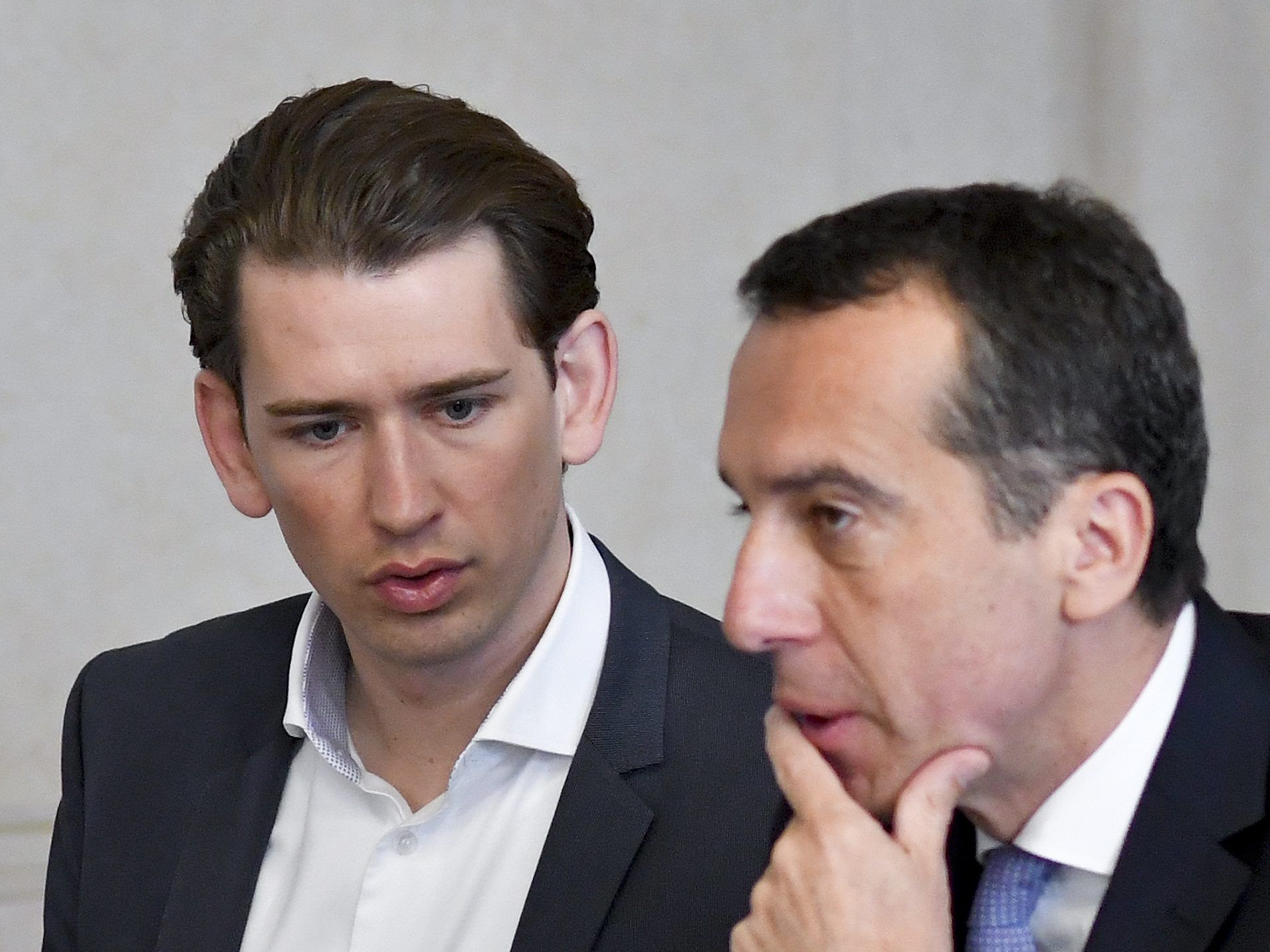 Kanzler und Außenminister verweisen auf Griechenland.