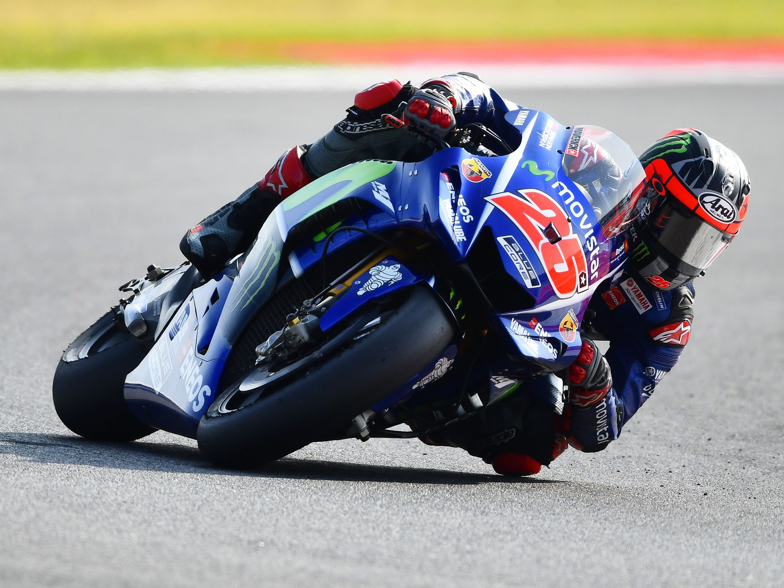 Vinales auf Pole.