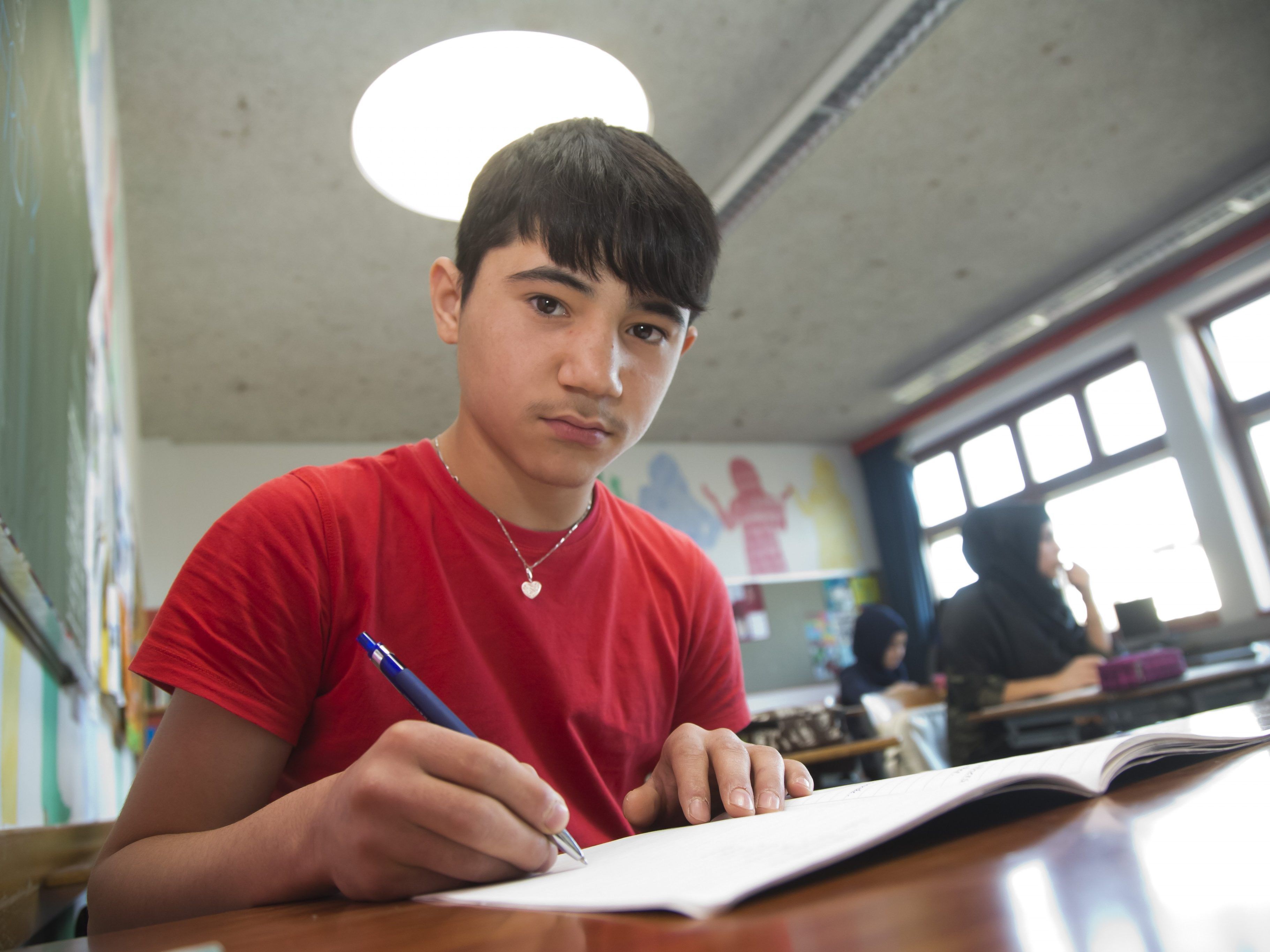 Inzwischen besuchen über 1.000 Flüchtingskinder Vorarlbergs Pflichtschulen. Inzwischen besuchen über 1.000 Flüchtingskinder Vorarlbergs Pflichtschulen.