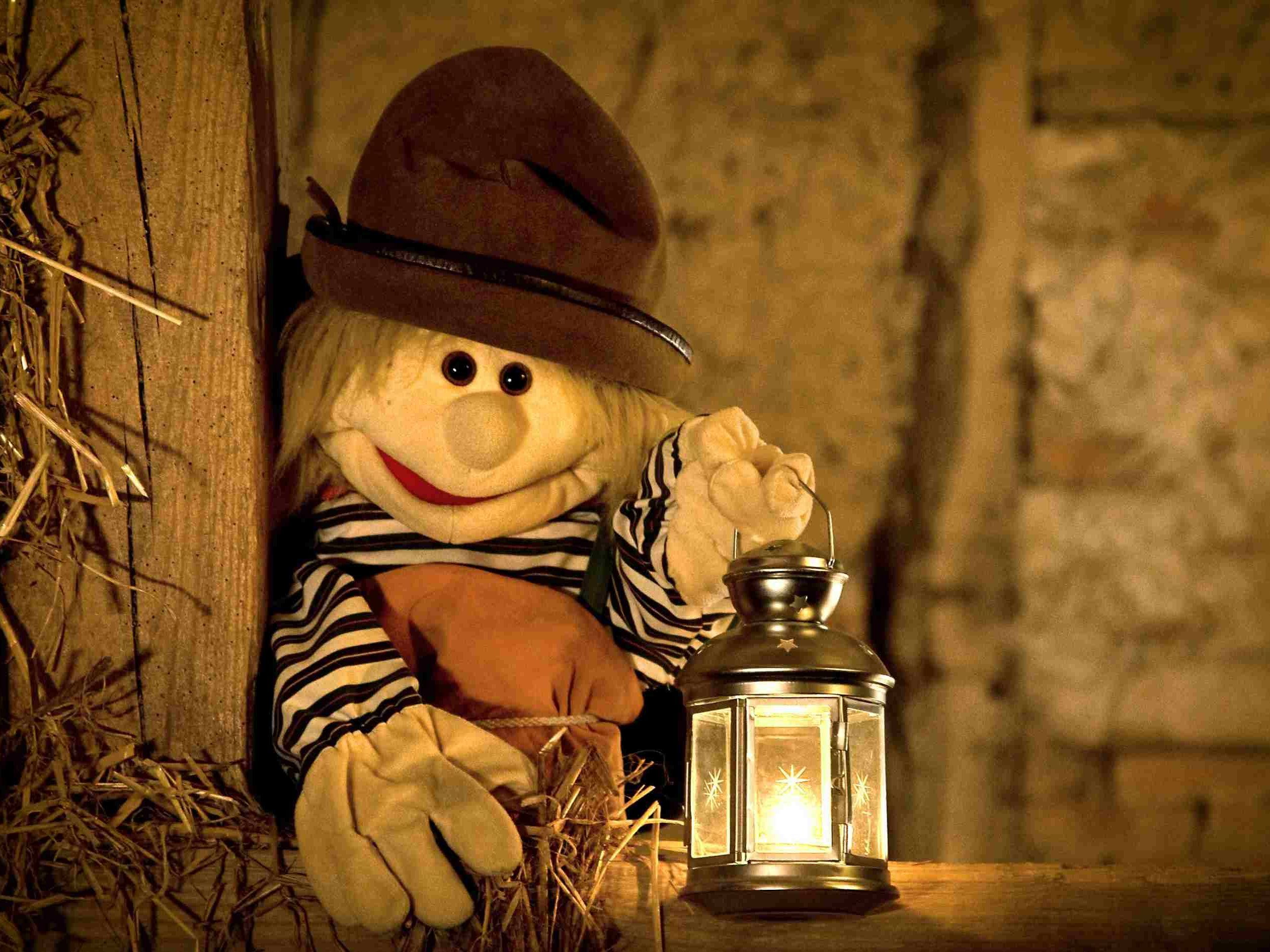 Das Spiel mit der Handpuppe kann den Gottesdienst bereichern Das Spiel mit der Handpuppe kann den Gottesdienst bereichern