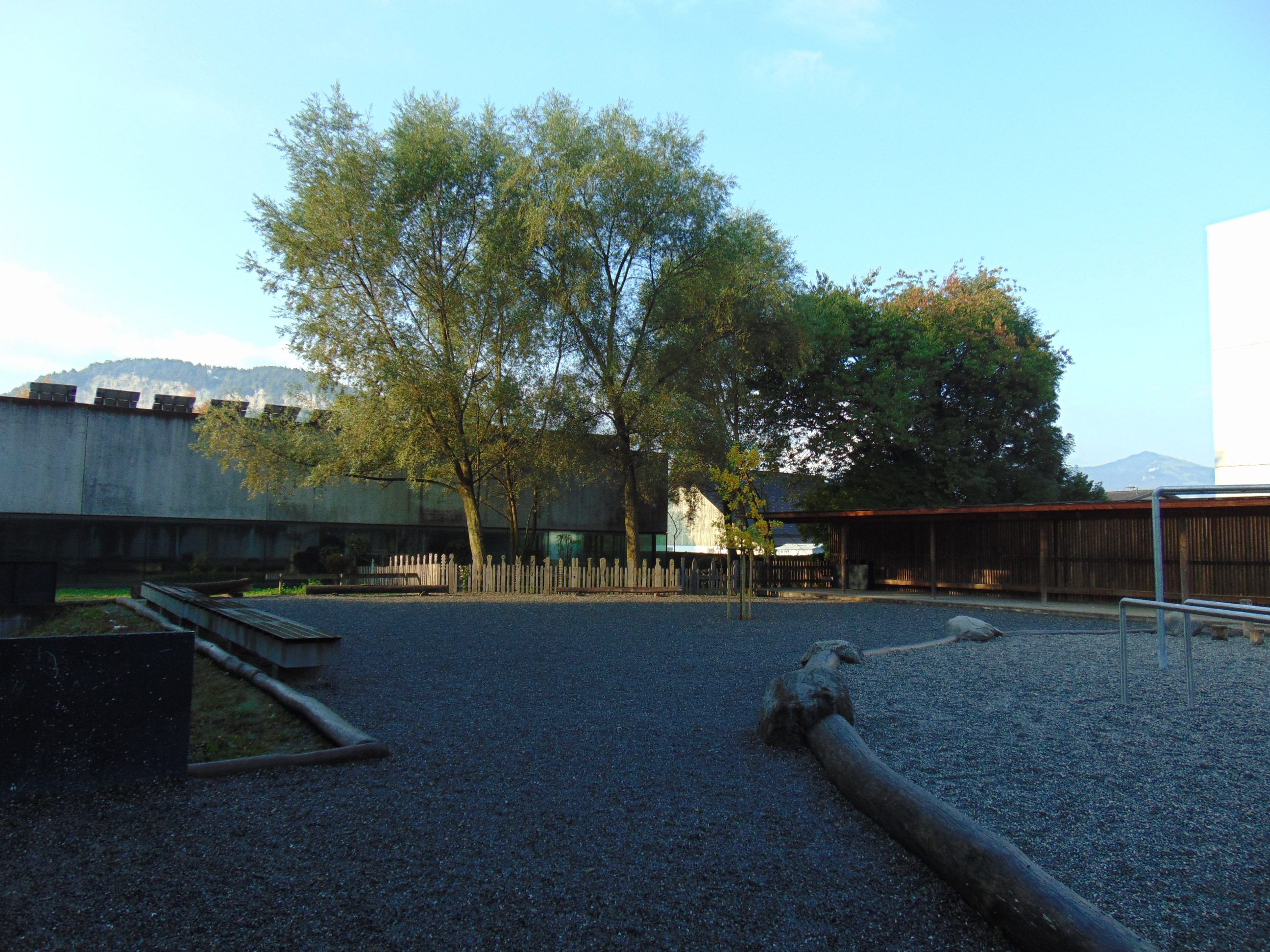 Der Pausenhof der Mittelschule in Mäder wurde neu gestaltet Der Pausenhof der Mittelschule in Mäder wurde neu gestaltet