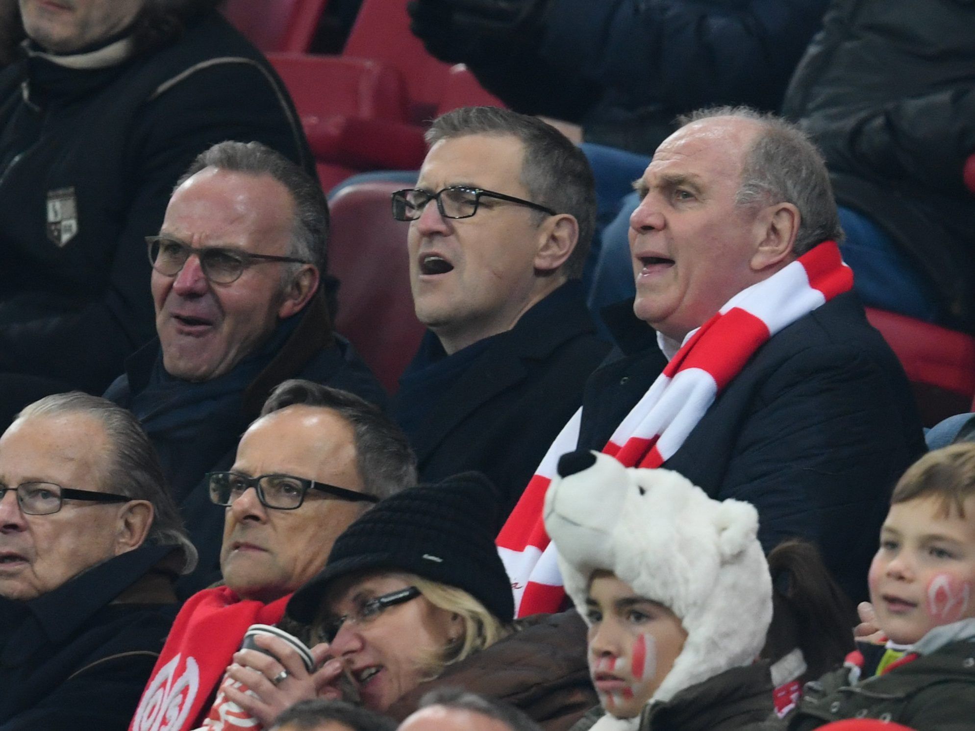 FC Bayern-Finanzchef verletzte sich bei einem Jagdunfall.