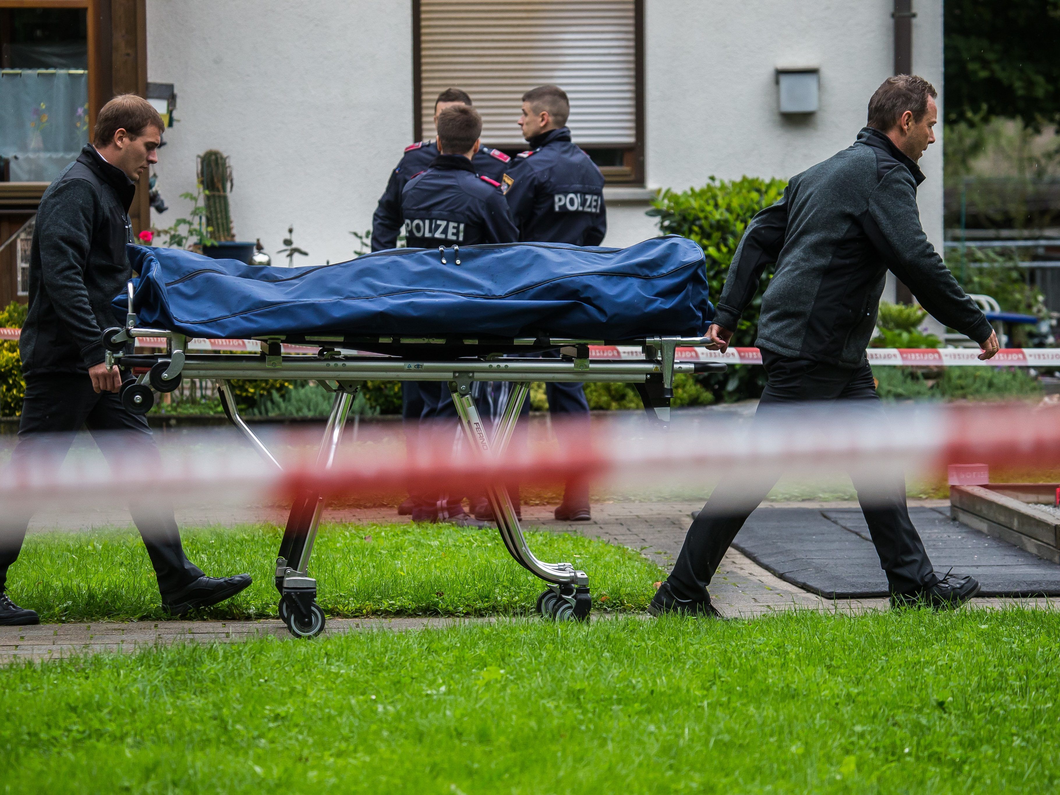 Die Obduktion der Opfer und des Täters wurde am Samstag an der Gerichtsmedizin Innsbruck durchgeführt. Die Obduktion der Opfer und des Täters wurde am Samstag an der Gerichtsmedizin Innsbruck durchgeführt.