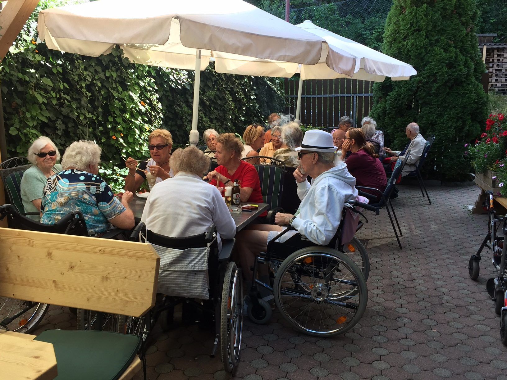 Eisessen im Gasthof Traube Bürs