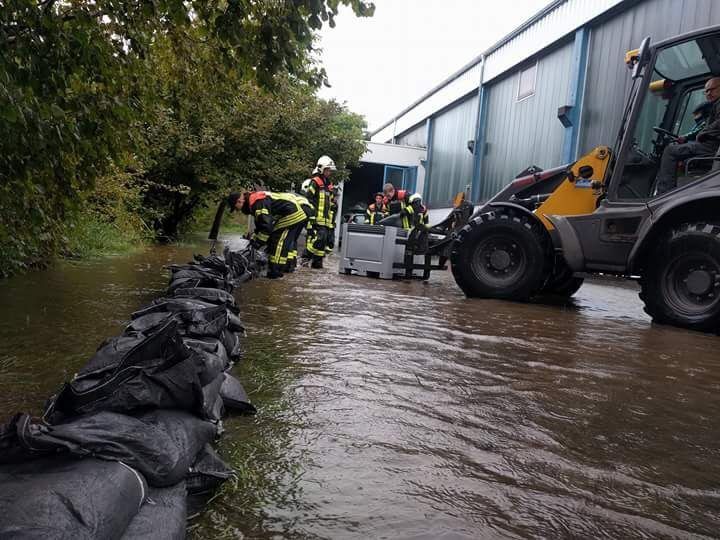 Die starken Regenfälle sorgten für viel Arbeit für die Feuerwehren rund um den Kummenberg. Vor allem Götzis und Koblach waren betroffen. Die starken Regenfälle sorgten für viel Arbeit für die Feuerwehren rund um den Kummenberg. Vor allem Götzis und Koblach waren betroffen.