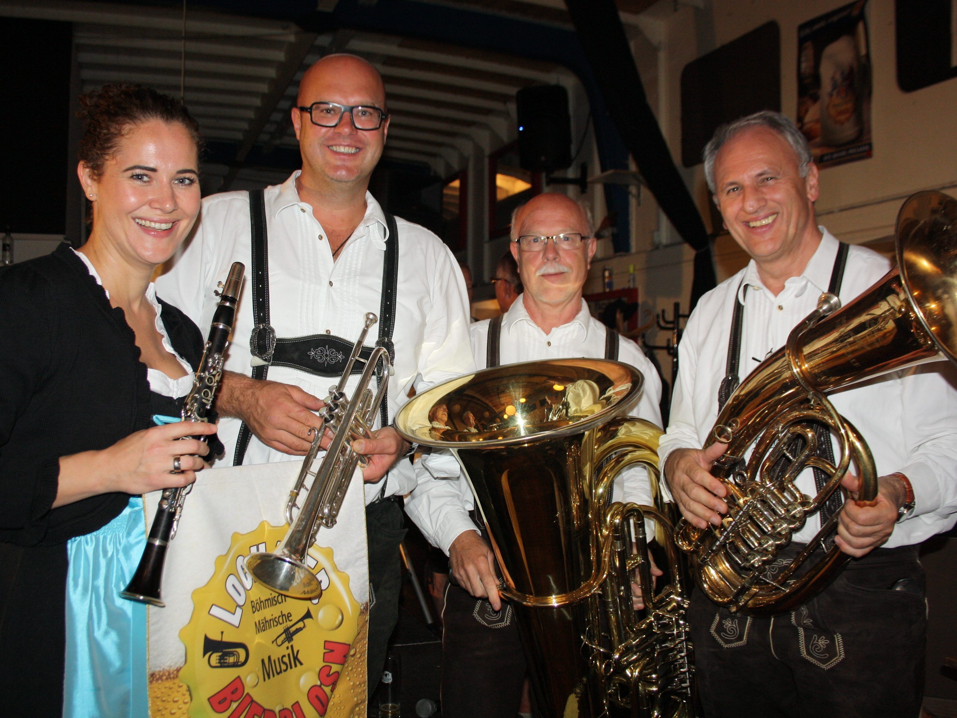 Verena Fitzel, Marco Kühne, Hubert Lissy und Wolfram Baldauf von den „Lochauer Bierblosn“. Verena Fitzel, Marco Kühne, Hubert Lissy und Wolfram Baldauf von den „Lochauer Bierblosn“.