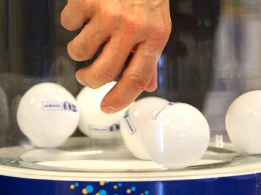 16 Mannschaften werden in acht PArtien für das VFV-Cup Achtelfinale zusammengelost.
