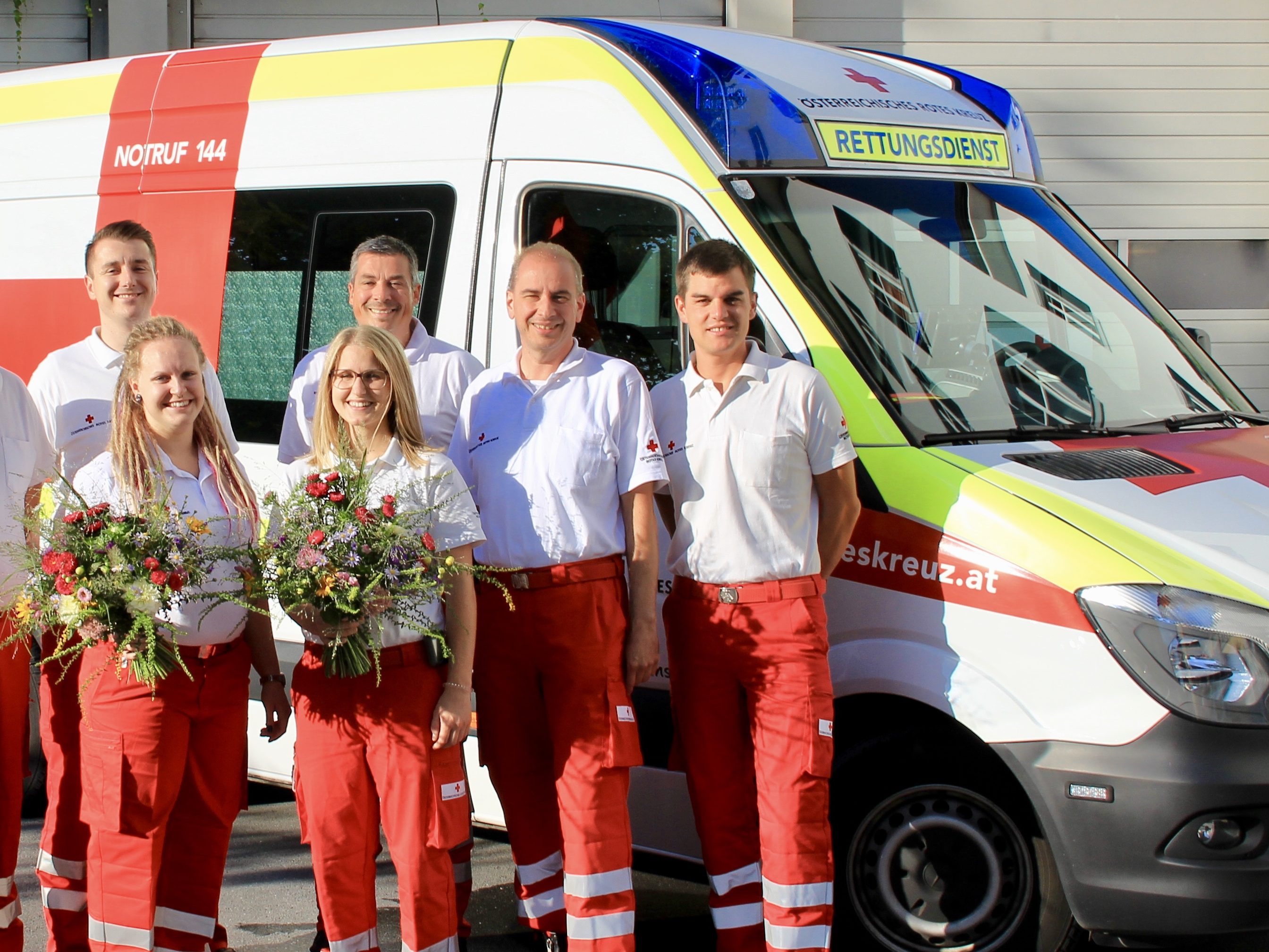 Bertram Märk (Dienststellenleiter), Lena Amann, Joachim Jochum, Klarissa Nachbaur, Markus Klien (Dienststellenleiter Stv.), Thomas Maierhofer (Kommandant) und Michael Hartmann (Kommandant Stv.). Bertram Märk (Dienststellenleiter), Lena Amann, Joachim Jochum, Klarissa Nachbaur, Markus Klien (Dienststellenleiter Stv.), Thomas Maierhofer (Kommandant) und Michael Hartmann (Kommandant Stv.).