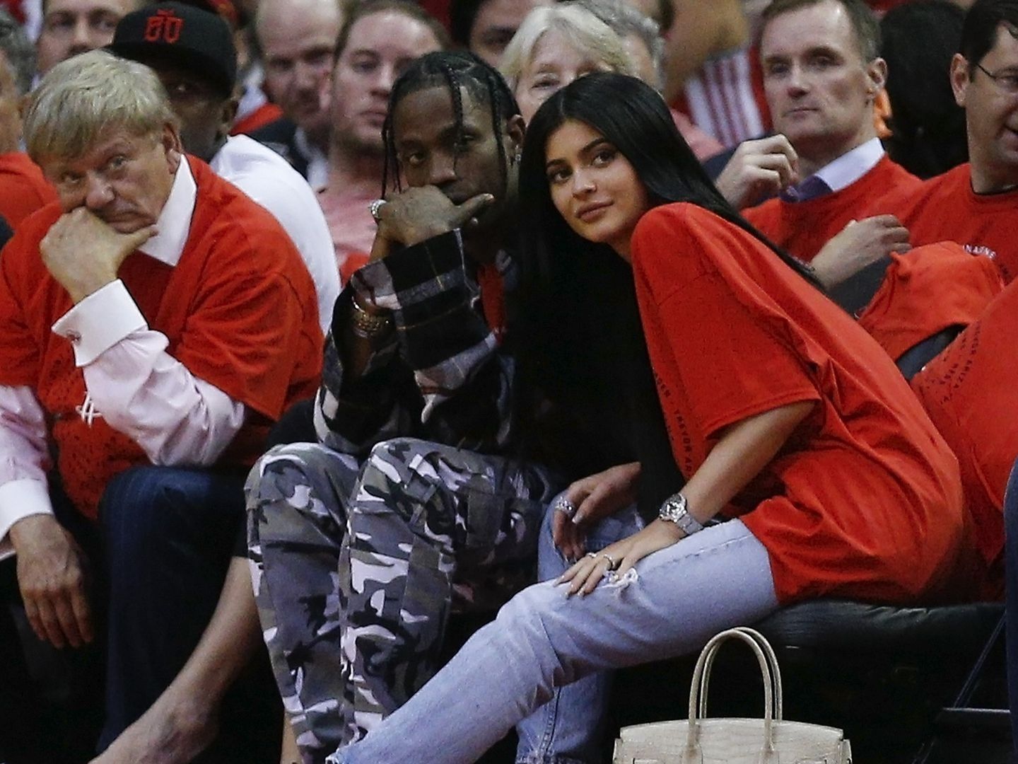 Ist Kylie Jenner etwa schwanger?