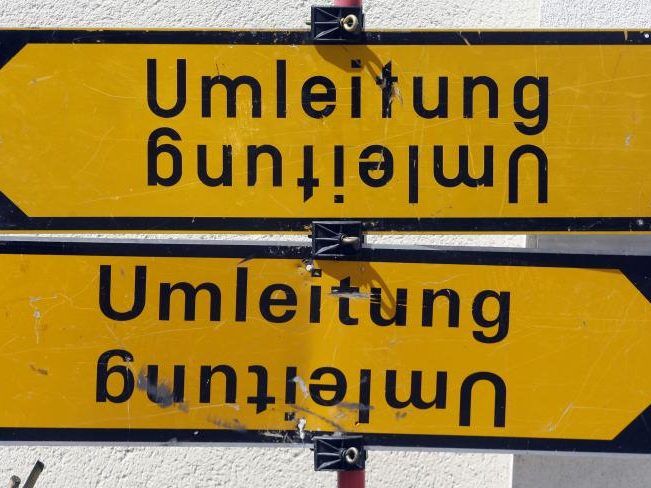 Straßensperre und Verkehrsumleitungen erforderlich