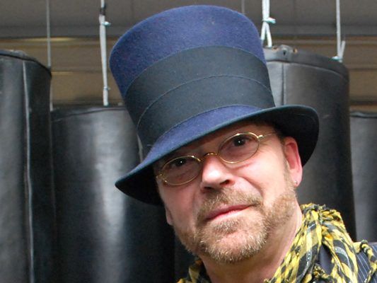 Der aus Dornbirn stammenden Aktionskünstler Wolfgang Flatz wird 65. Der aus Dornbirn stammenden Aktionskünstler Wolfgang Flatz wird 65.
