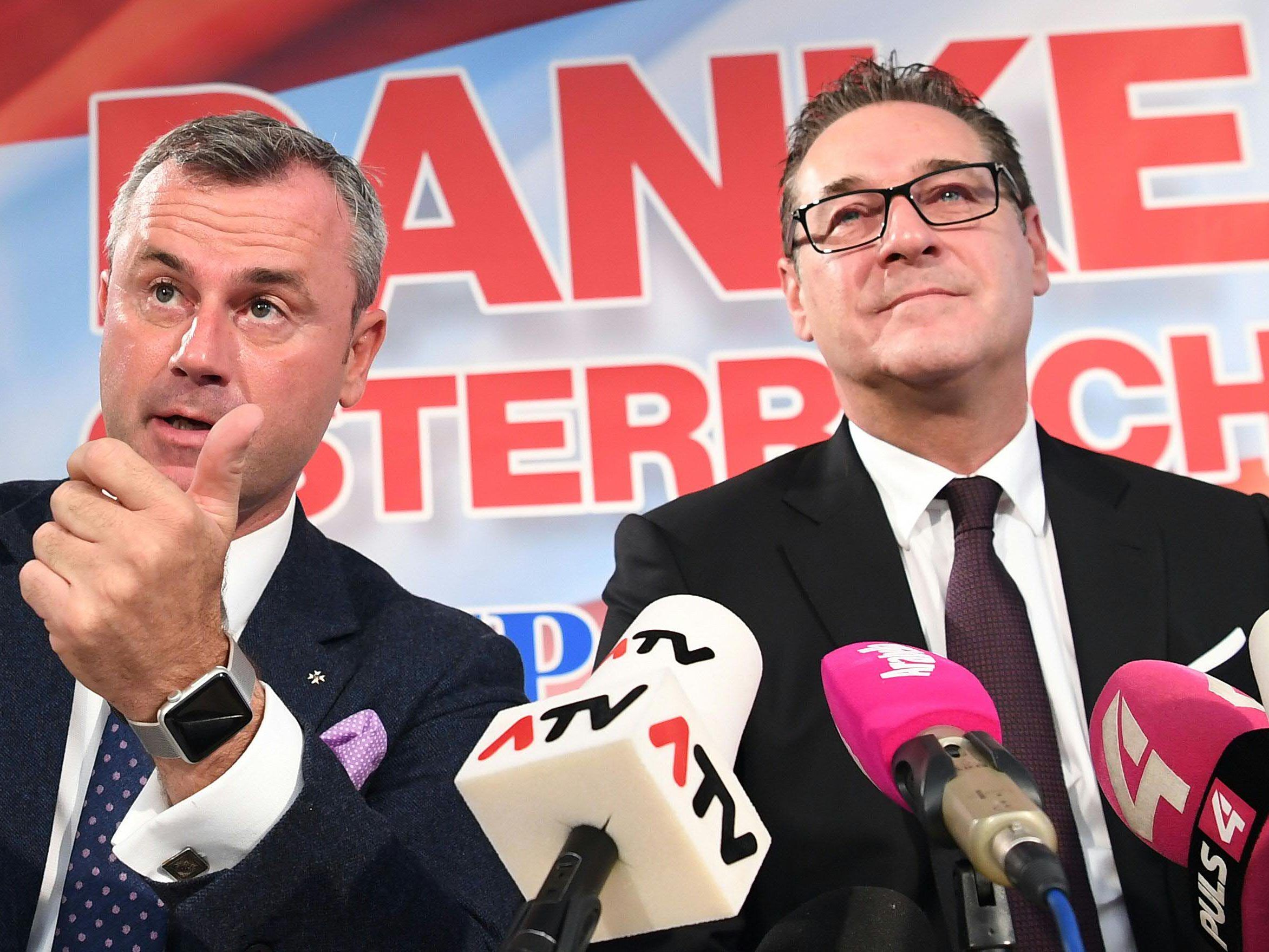 Parteispitze gibt sich handzahm und staatstragend. Parteispitze gibt sich handzahm und staatstragend.