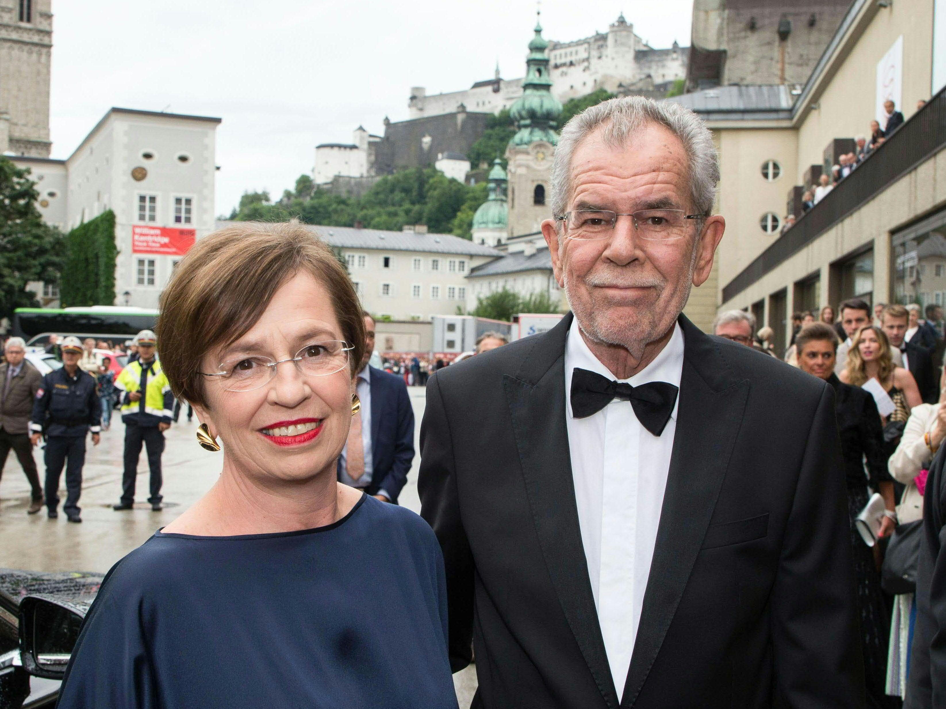 Schmidauer muss sich um neuen Job umsehen. Schmidauer muss sich um neuen Job umsehen.