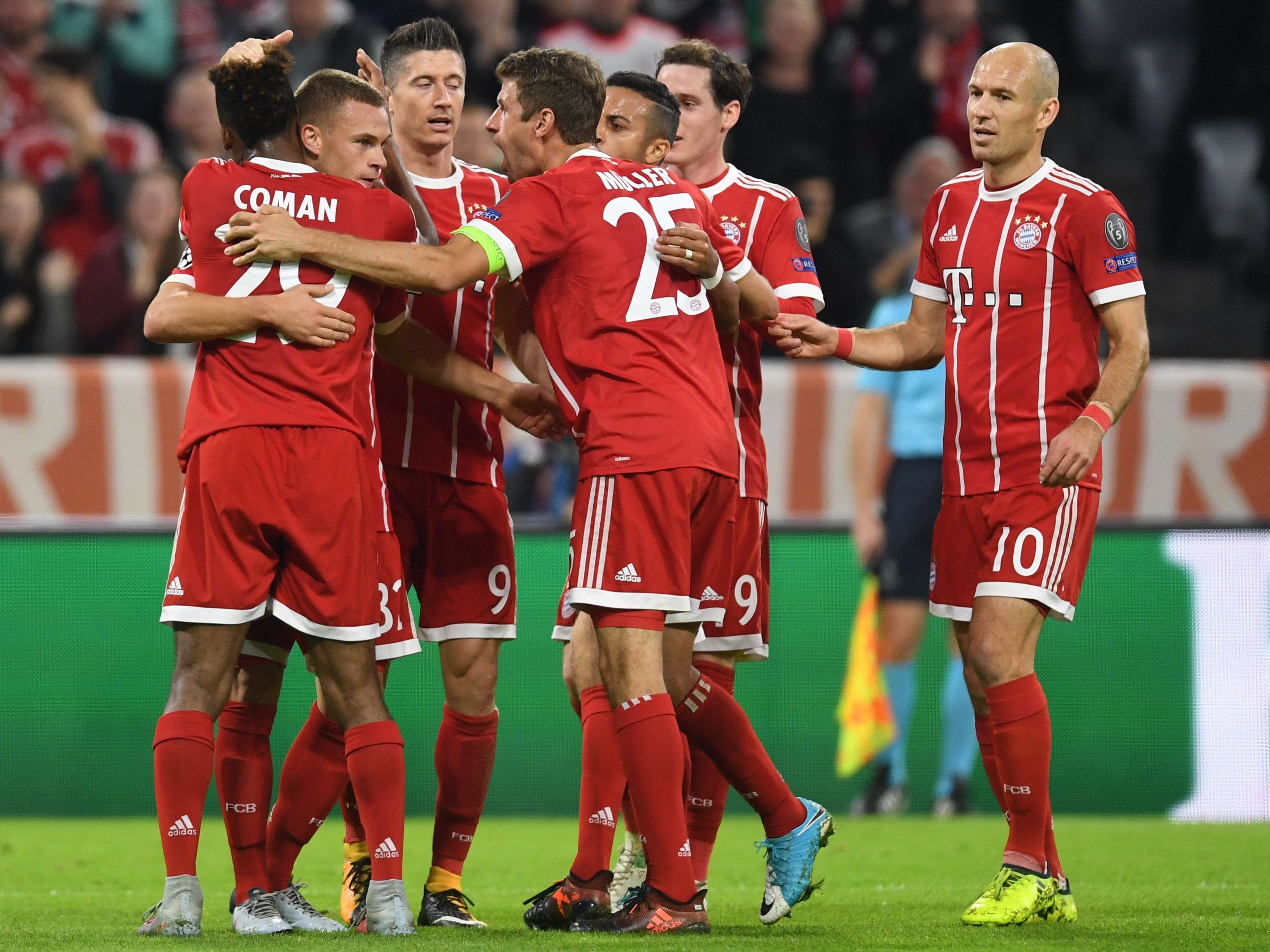Die Bayern auch München hatten gegen Celtic Glasgow heute keine Probleme. Die Bayern auch München hatten gegen Celtic Glasgow heute keine Probleme.
