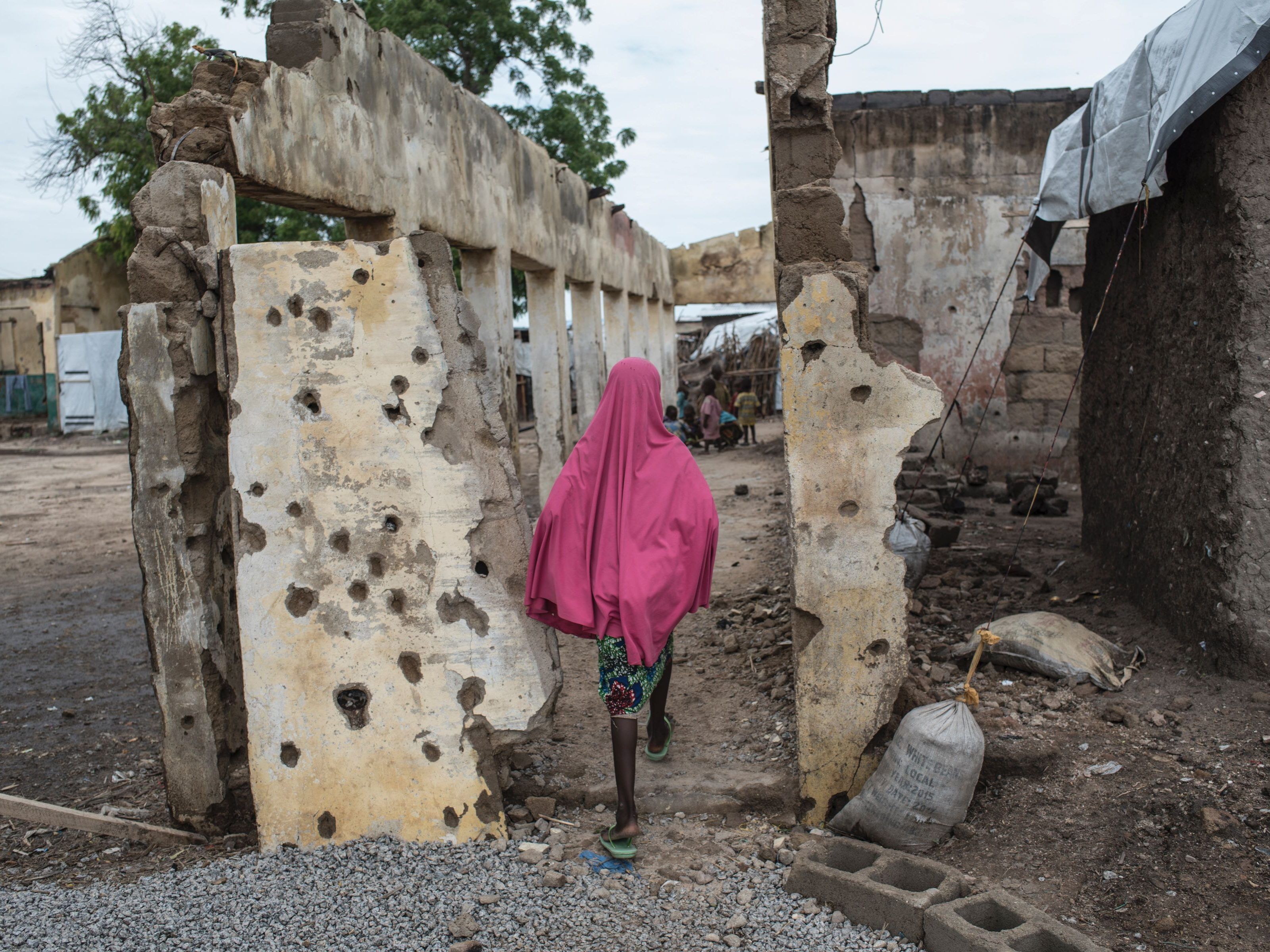 Ein Mädchen im Nordosten Nigerias, an der Grenze zu Kamerun.