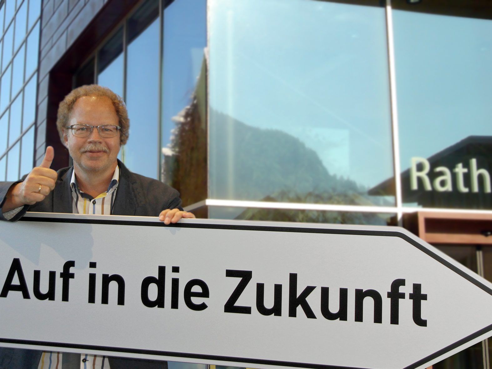 Im Rahmen der Zukunftsorte Präsidentschaft wird den Gemeinden Nenzing und Mäder als erste Gemeinden Österreichs das Gemeinwohlzertifikat überreicht. Im Rahmen der Zukunftsorte Präsidentschaft wird den Gemeinden Nenzing und Mäder als erste Gemeinden Österreichs das Gemeinwohlzertifikat überreicht.