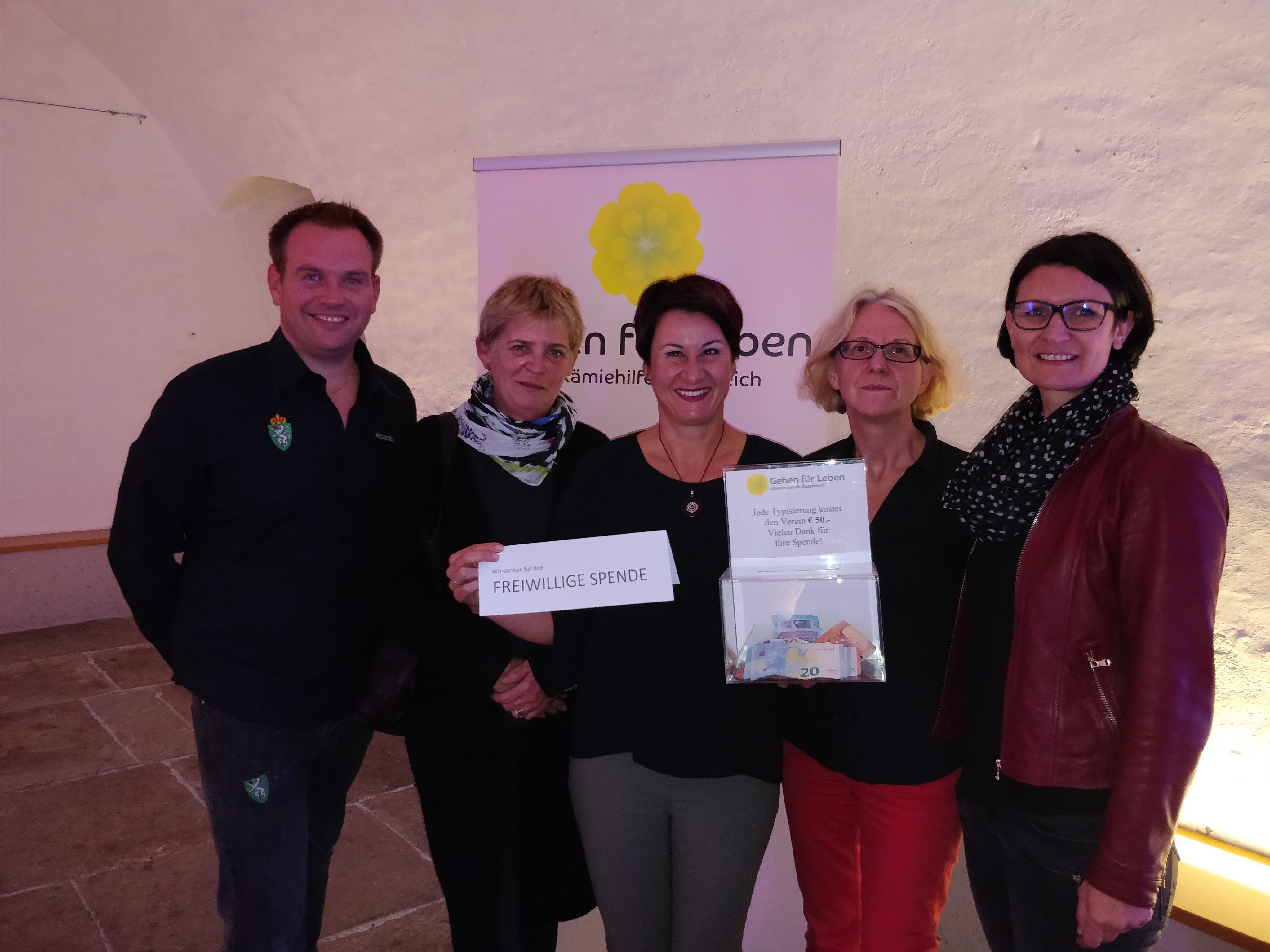 vlnr. Alexander Trinker (Klosterkeller Mehrerau). Andrea Romagna-Miessgang, Susanne Marosch (Obfrau Geben für Leben), Dagmar Ullmann-Bautz, Karin Peer (PEERfect Events)