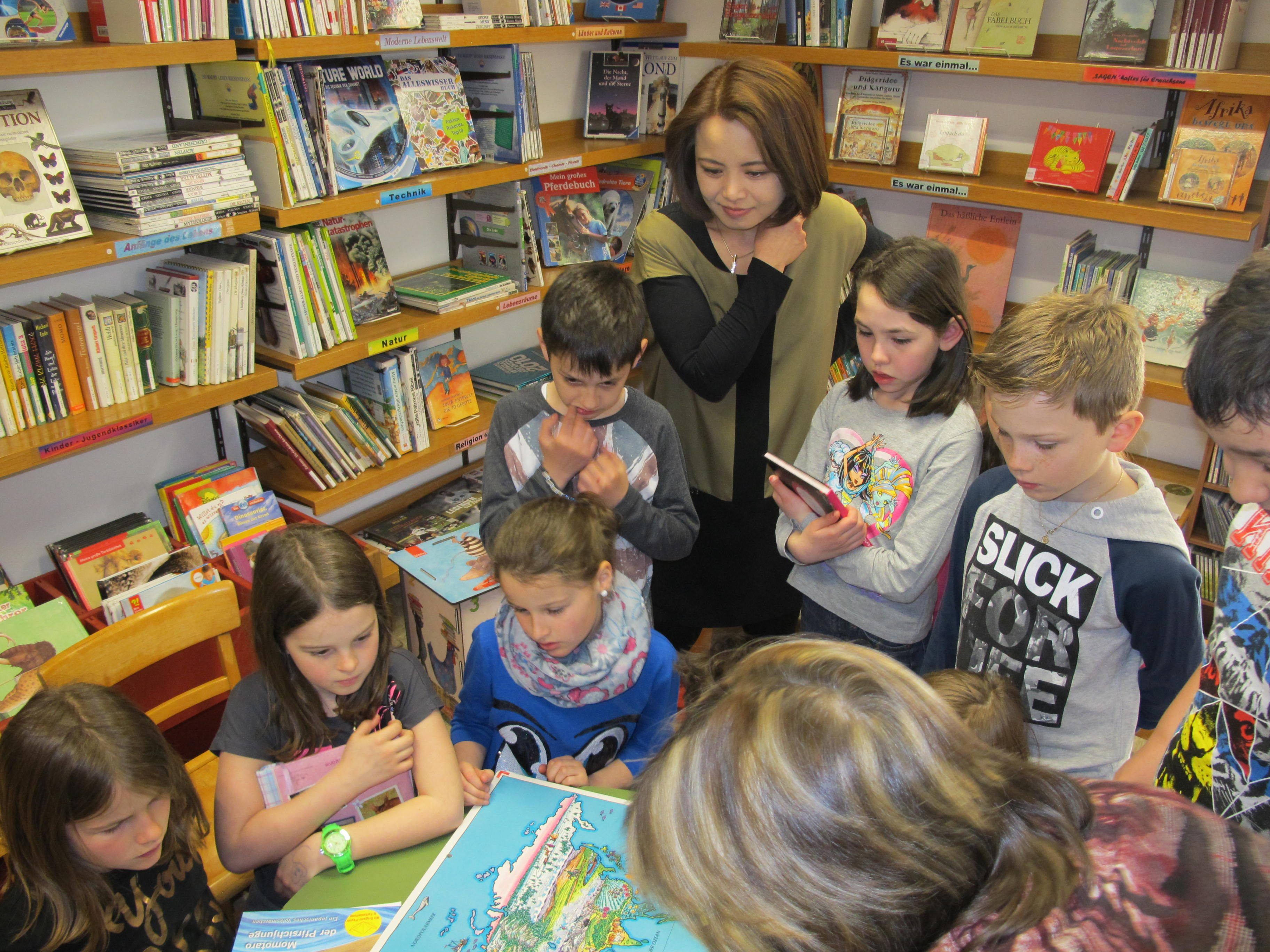 Lesen scheint ein beliebtes Hobby in Vorarlberg zu sein.