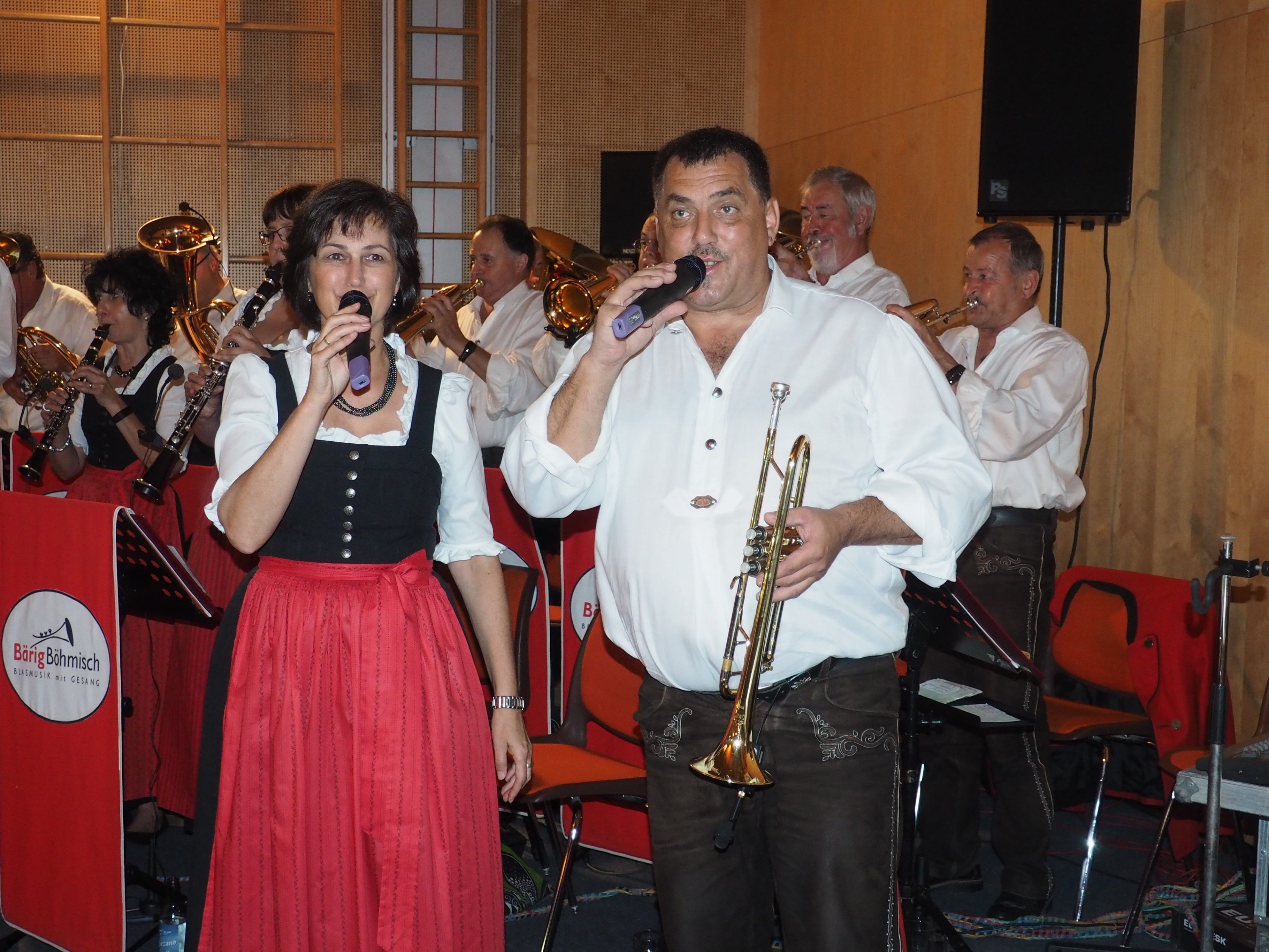 Heitere Oktoberfeststimmung beim Tostner Herbstfest. Heitere Oktoberfeststimmung beim Tostner Herbstfest.