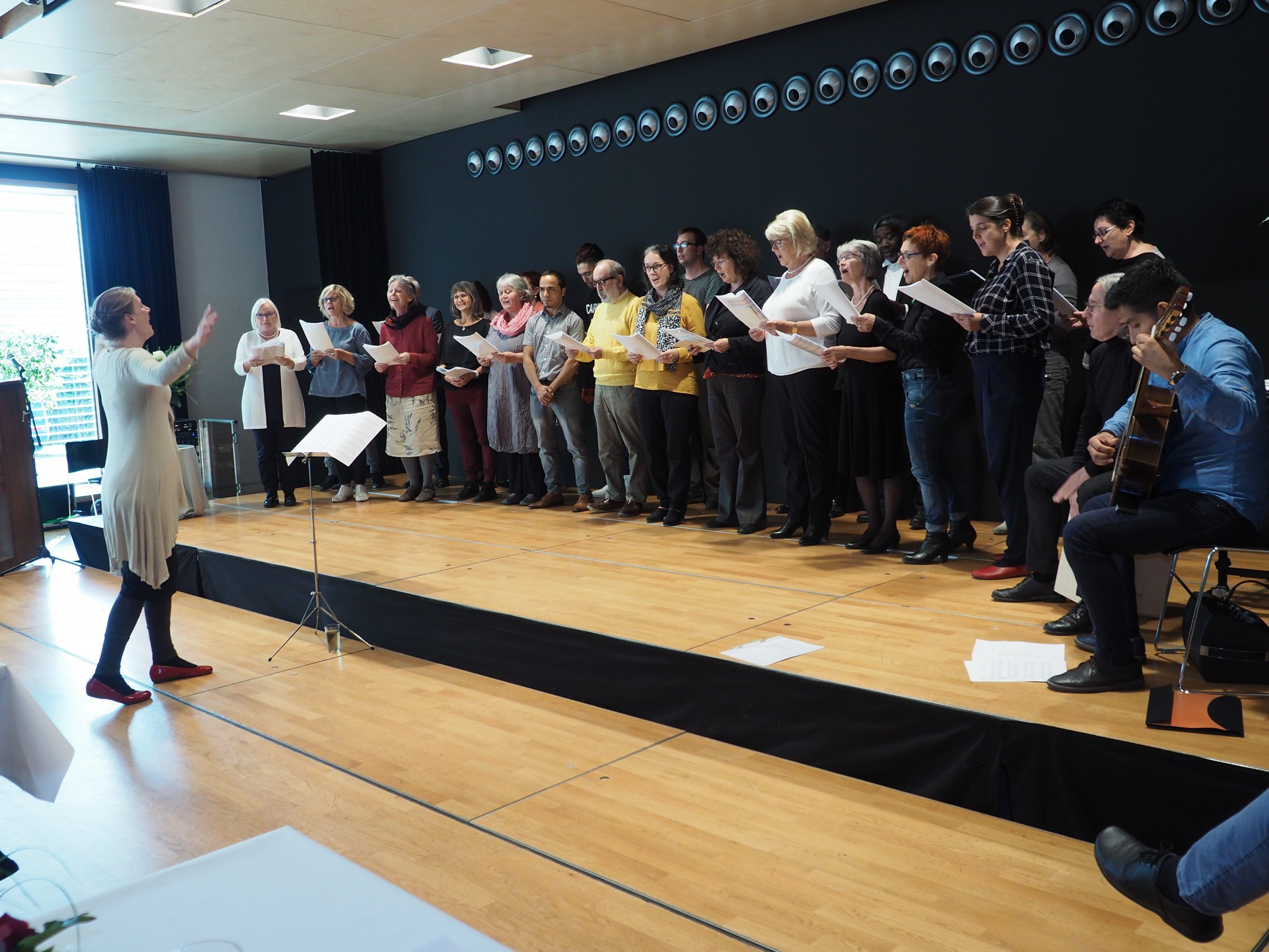 Bahai-Gemeinde Feldkirch - stimmungsvolle Feier zum 200. Geburtstag Bahá’u’lláhs Bahai-Gemeinde Feldkirch - stimmungsvolle Feier zum 200. Geburtstag Bahá’u’lláhs