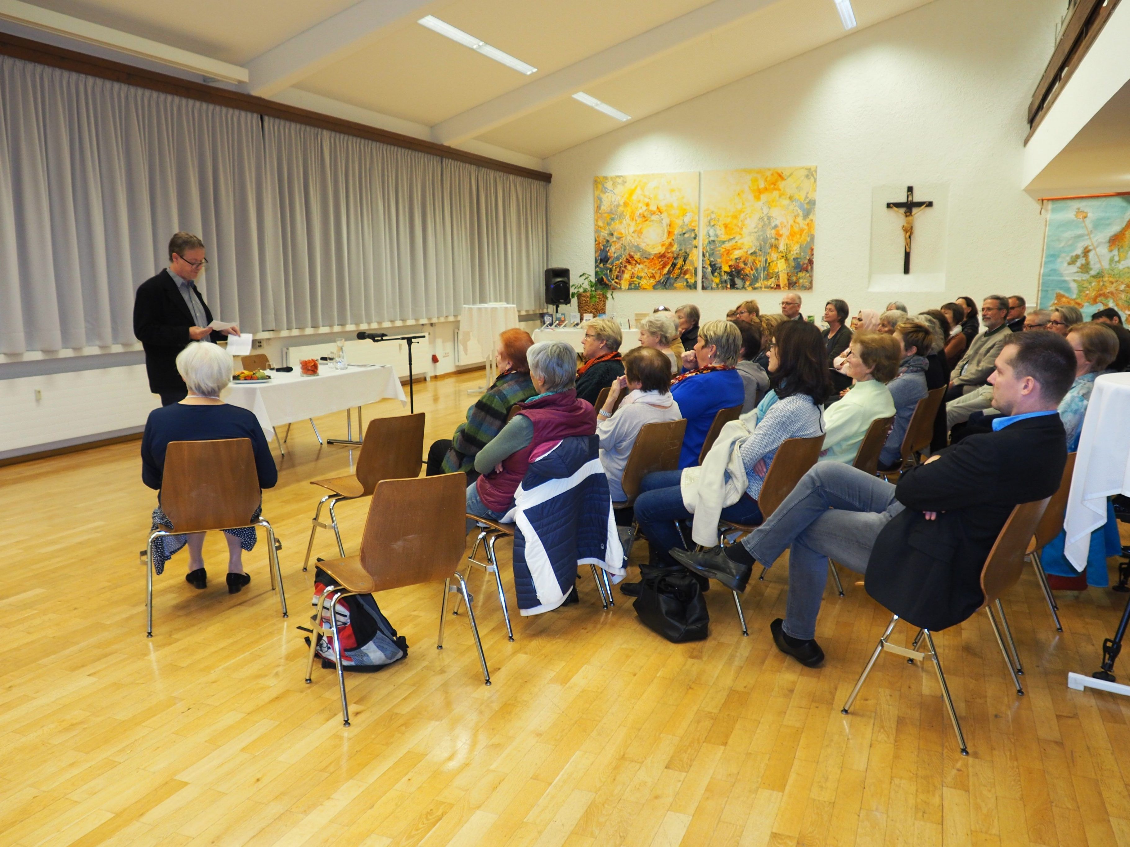 Vortrag "Vom Kommen und Gehen" im Haus der Begegnung Vortrag "Vom Kommen und Gehen" im Haus der Begegnung