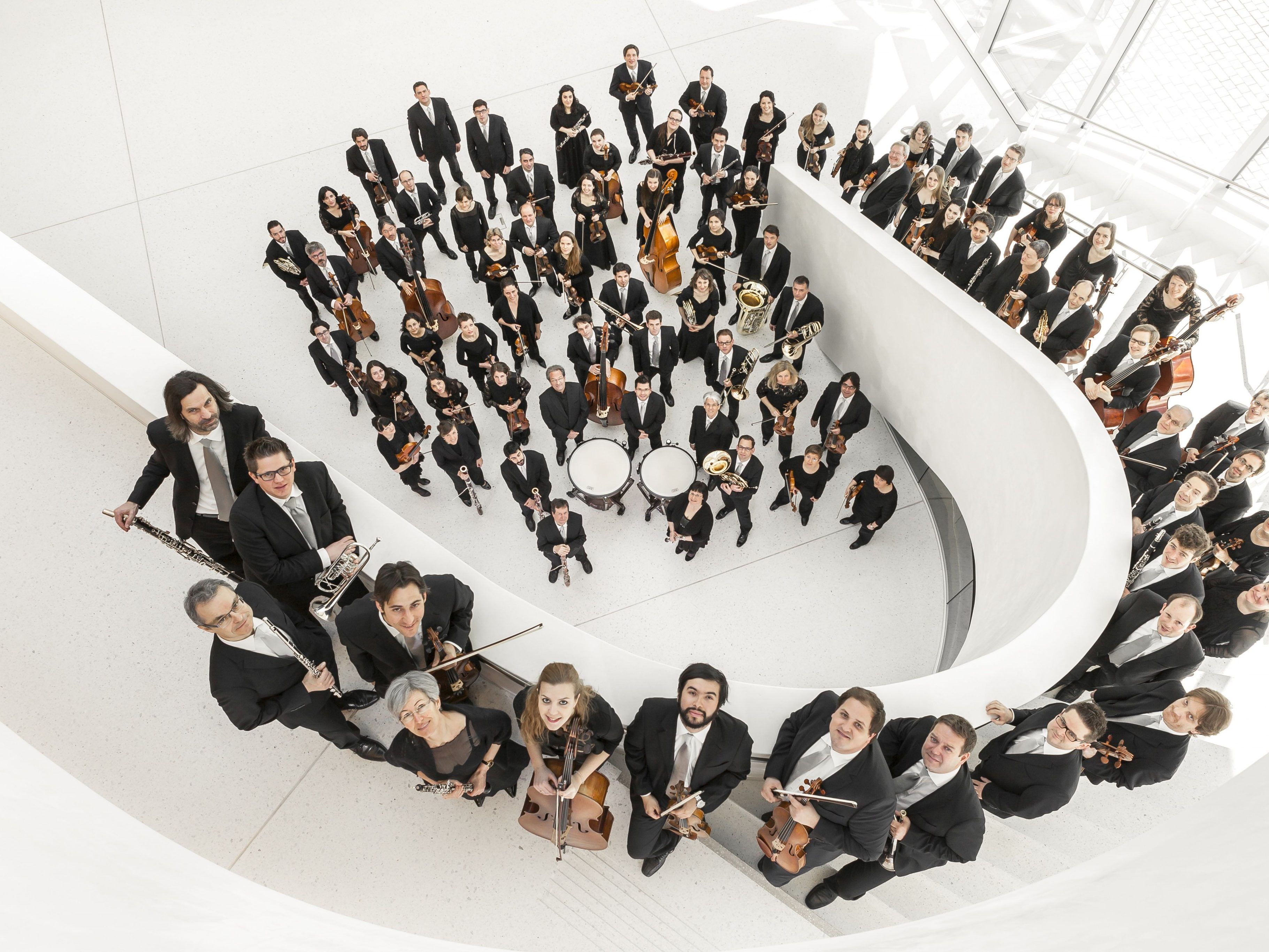 Am 21. und 22. Oktober widmet sich das Symphonieorchester der Symphonie Nr. 7 e-moll von Gustav Mahler. Am 21. und 22. Oktober widmet sich das Symphonieorchester der Symphonie Nr. 7 e-moll von Gustav Mahler.