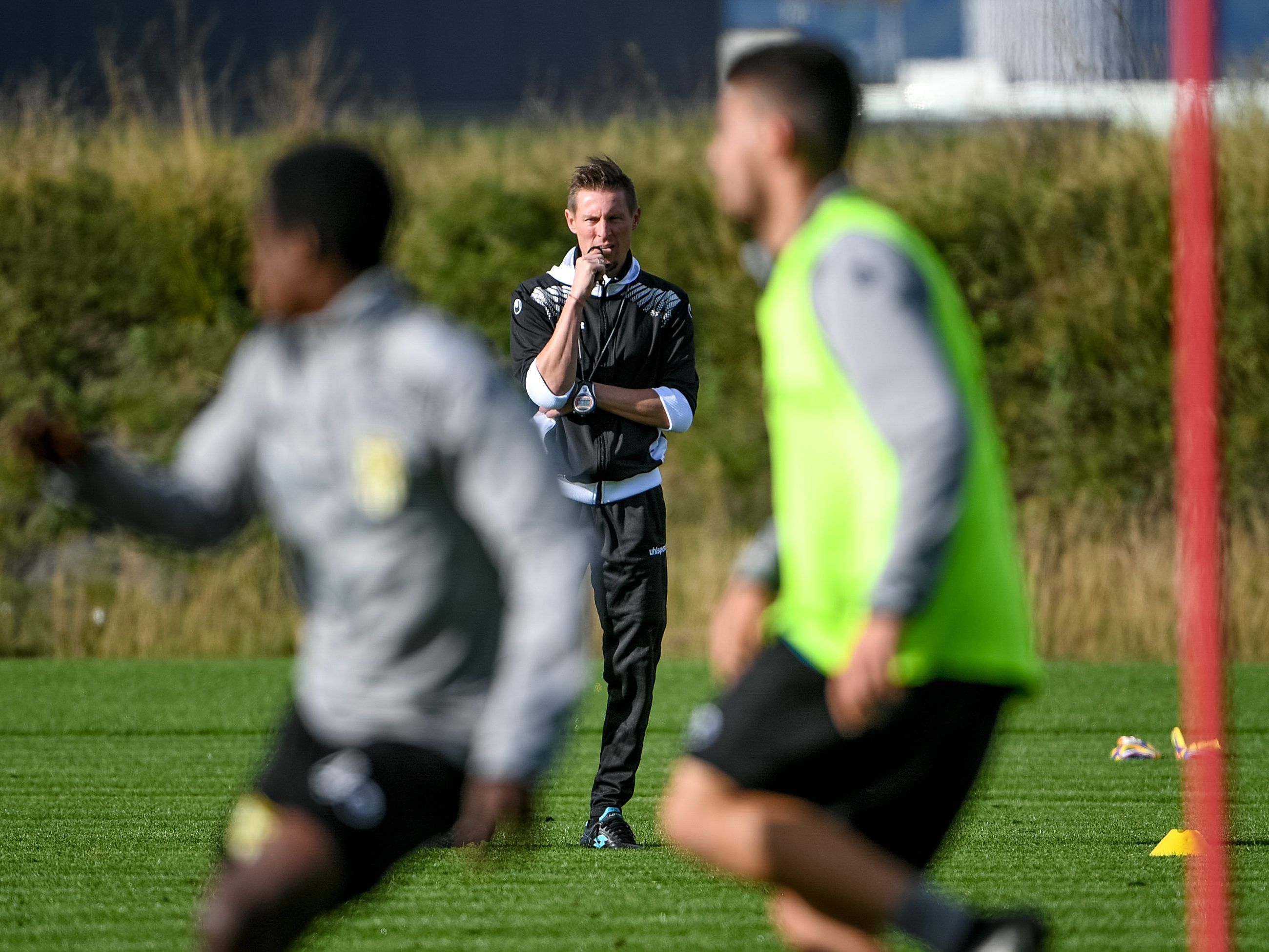 In Sachen Personal wollte sich der Coach am Tag vor dem Match nicht festlegen.