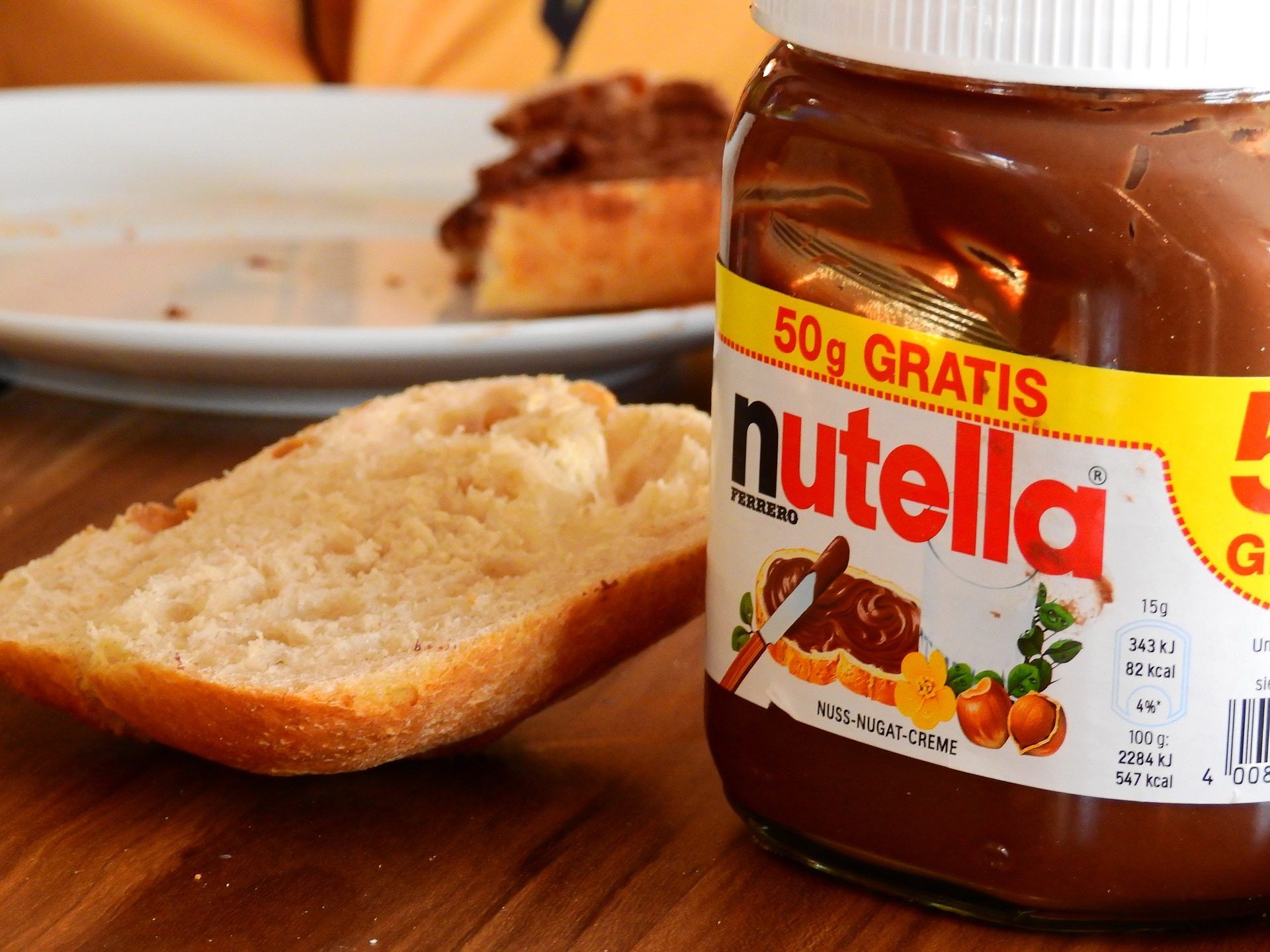 Nutella ist super-lecker - Wie kriegt man den letzten Rest aus dem Glas?