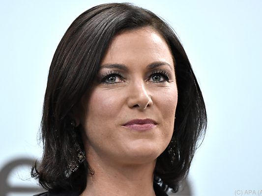 Elisabeth Köstinger folgt Doris Bures
