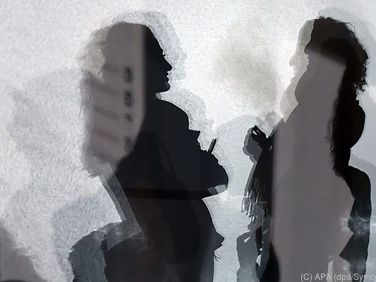 Frauen verdienen oft viel weniger als Männer Frauen verdienen oft viel weniger als Männer