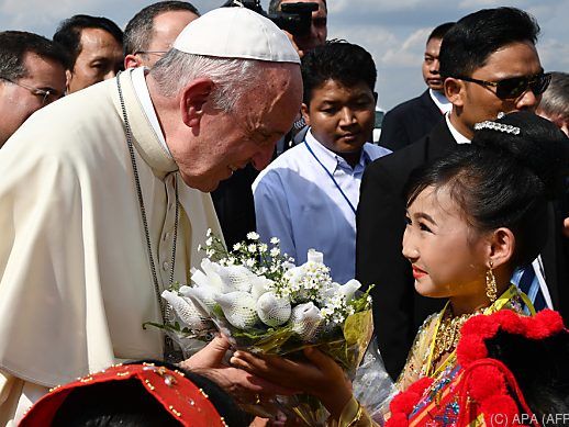 Der Papst wurde sehr herzlich begrüßt Der Papst wurde sehr herzlich begrüßt