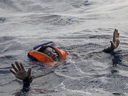 Viele Flüchtlinge setzen ihr Leben aufs Spiel Viele Flüchtlinge setzen ihr Leben aufs Spiel