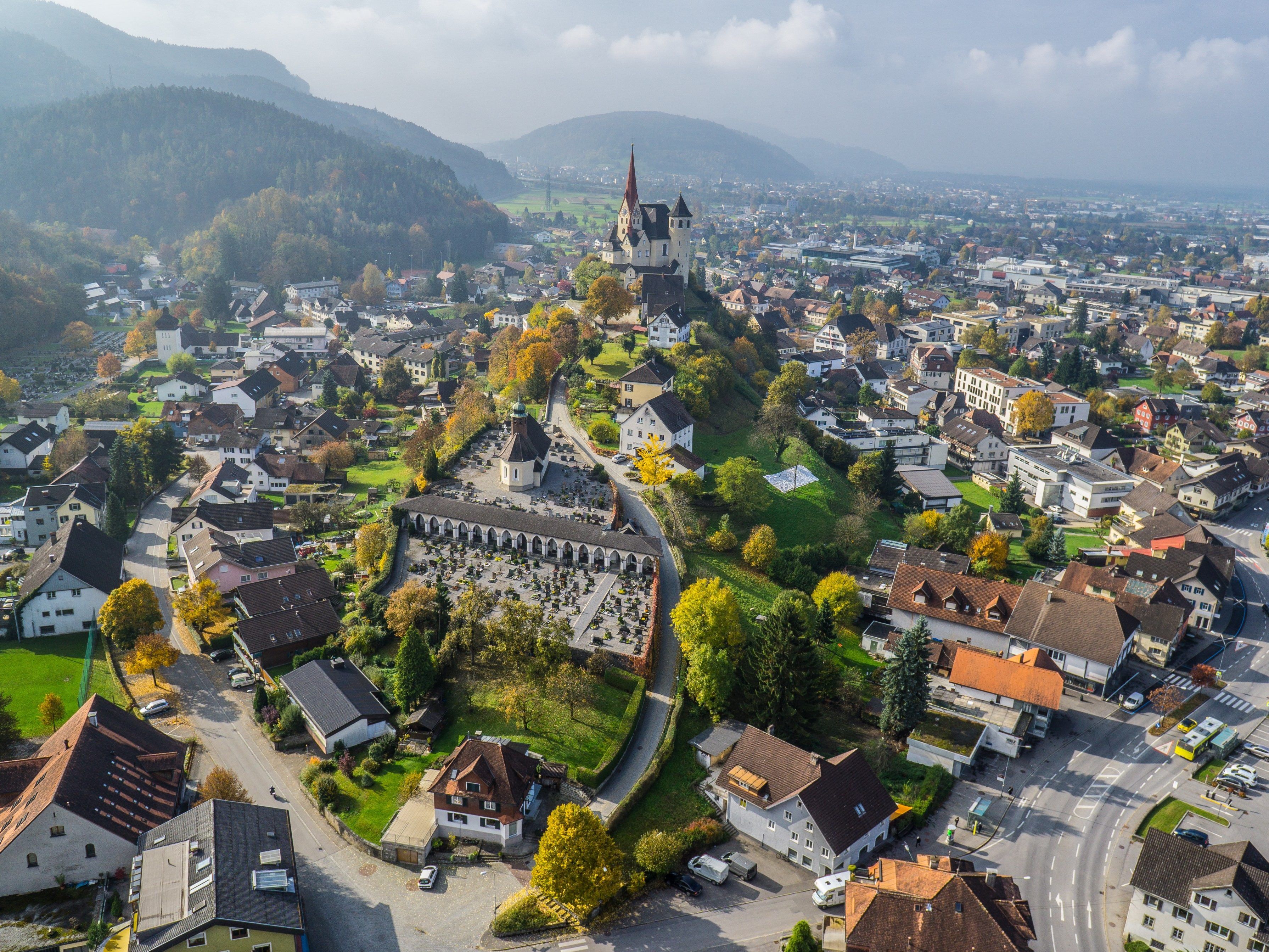 Im frühen Mittelalter war Vinomna-Rankwila ein wichtiger Gerichtsort sowie das Zentrum der Region Unterrätien. Im frühen Mittelalter war Vinomna-Rankwila ein wichtiger Gerichtsort sowie das Zentrum der Region Unterrätien.