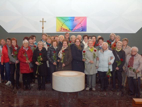 40 Jahre Seniorennachmittage wurden gefeiert. 40 Jahre Seniorennachmittage wurden gefeiert.