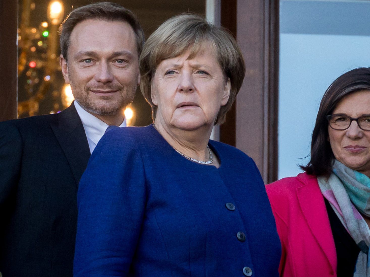 Merkel muss nun die Trümmer der Regierungsbildung aufräumen