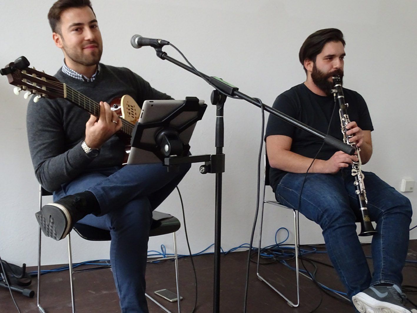 Die Band „Istiklal Gecesi“ begleitete den Brunch mit türkischer und Weltmusik. Die Band „Istiklal Gecesi“ begleitete den Brunch mit türkischer und Weltmusik.