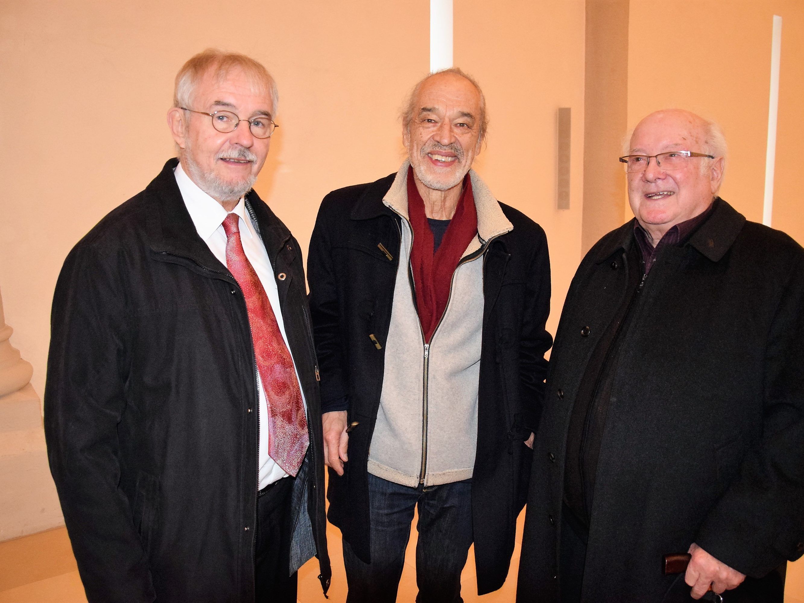 Festgäste unter sich: v.l. Prof. Dr. Peter Planyavsky, Gerhard Hradetzky (Orgelbauer und Intonateur), Josef Feßler Festgäste unter sich: v.l. Prof. Dr. Peter Planyavsky, Gerhard Hradetzky (Orgelbauer und Intonateur), Josef Feßler