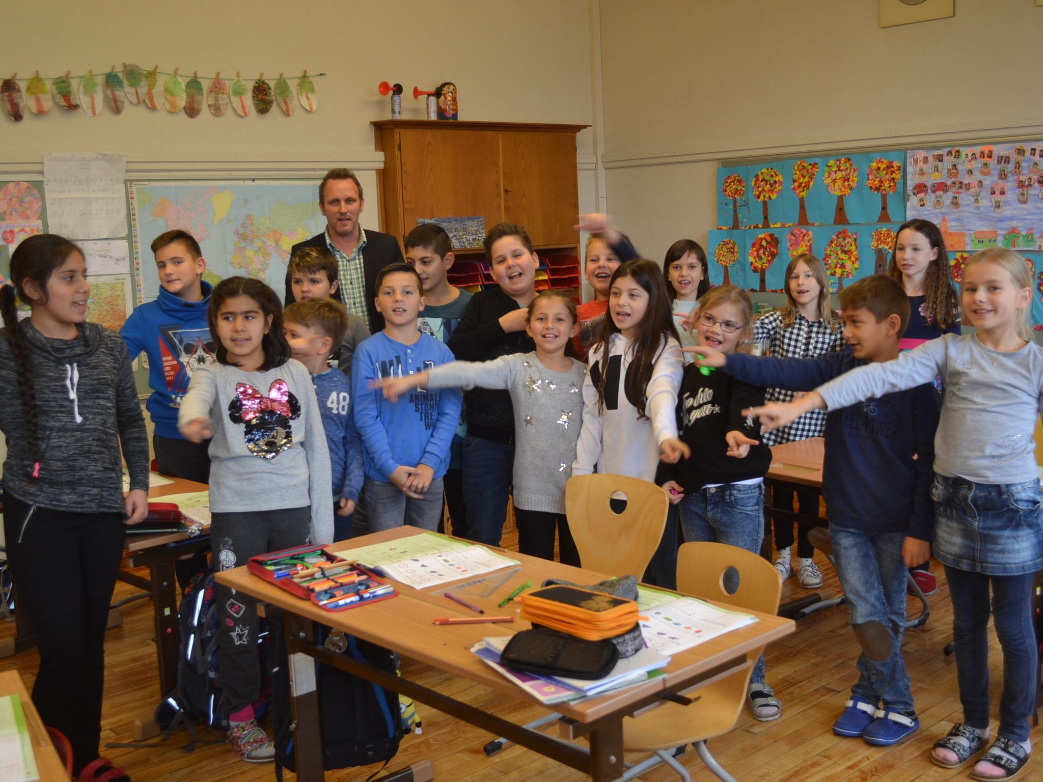 Besuch in der vierten Schulstufe – normalerweise ist Michael Fattor zwischenzeitlich meist im Lehrerzimmer anzutreffen.