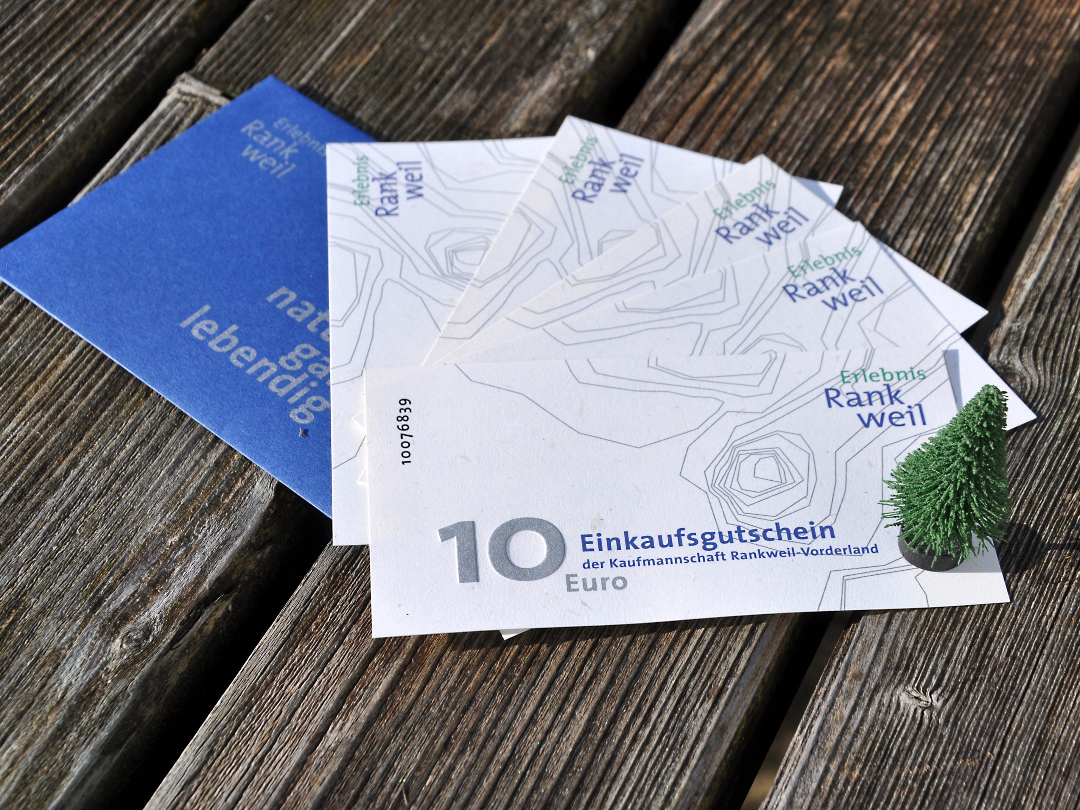 Gutscheine sind so praktisch wie Bargeld, nur viel kreativer. Gutscheine sind so praktisch wie Bargeld, nur viel kreativer.