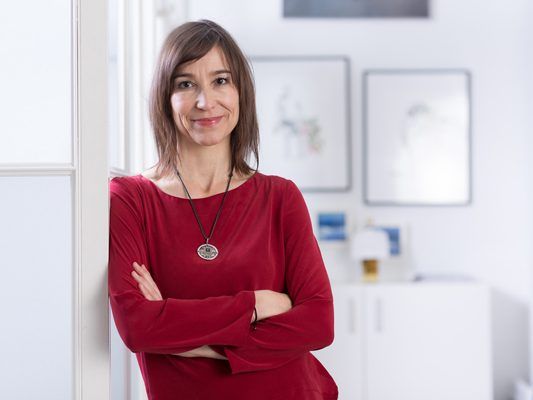 Lesung mit Carola Schneider. Lesung mit Carola Schneider.
