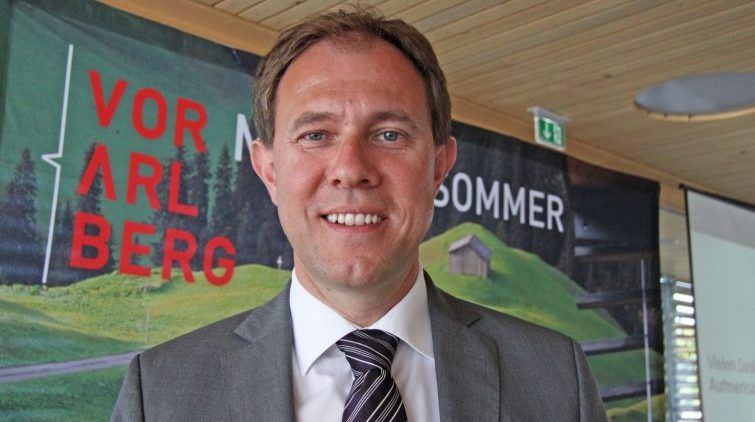 Nina Bühler Nina Bühler