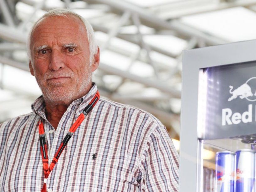 Mateschitz soll ein Nachfolgeproblem bei Red Bull haben. Mateschitz soll ein Nachfolgeproblem bei Red Bull haben.