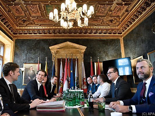 Die künftige Regierung nimmt langsam Form an Die künftige Regierung nimmt langsam Form an