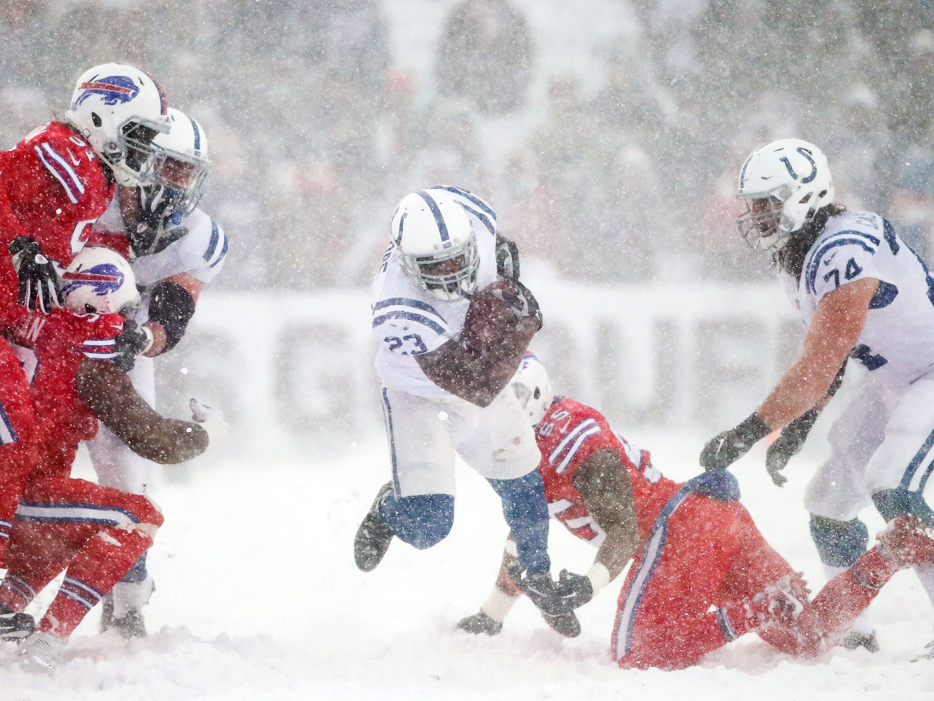 Beim Schneechaos-Spiel in Buffalo behielten die Bills die Oberhand. Beim Schneechaos-Spiel in Buffalo behielten die Bills die Oberhand.