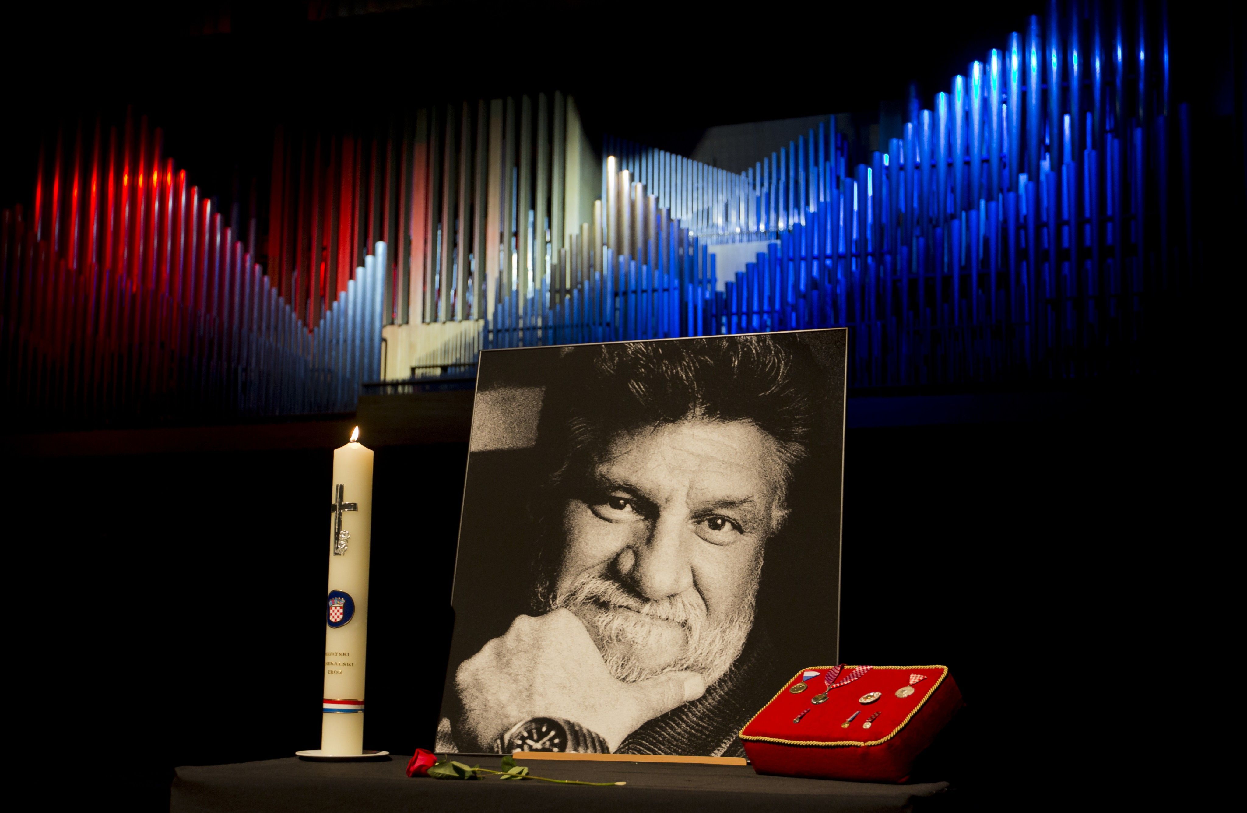 Der ehemalige General tötete sich selbst.