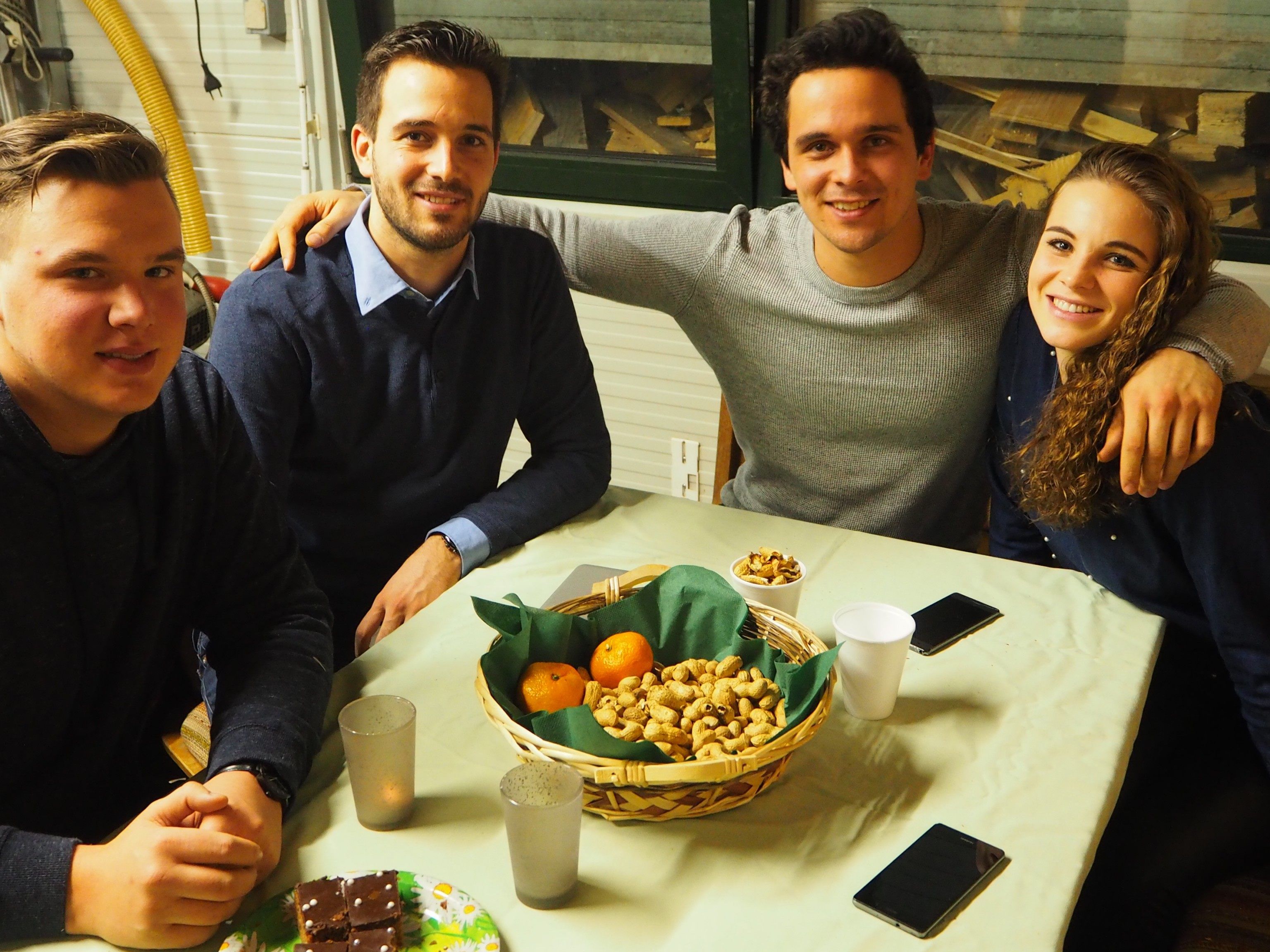 Sandro, Johannes, Christian und Nadine genossen die Klauser Kellertour Sandro, Johannes, Christian und Nadine genossen die Klauser Kellertour
